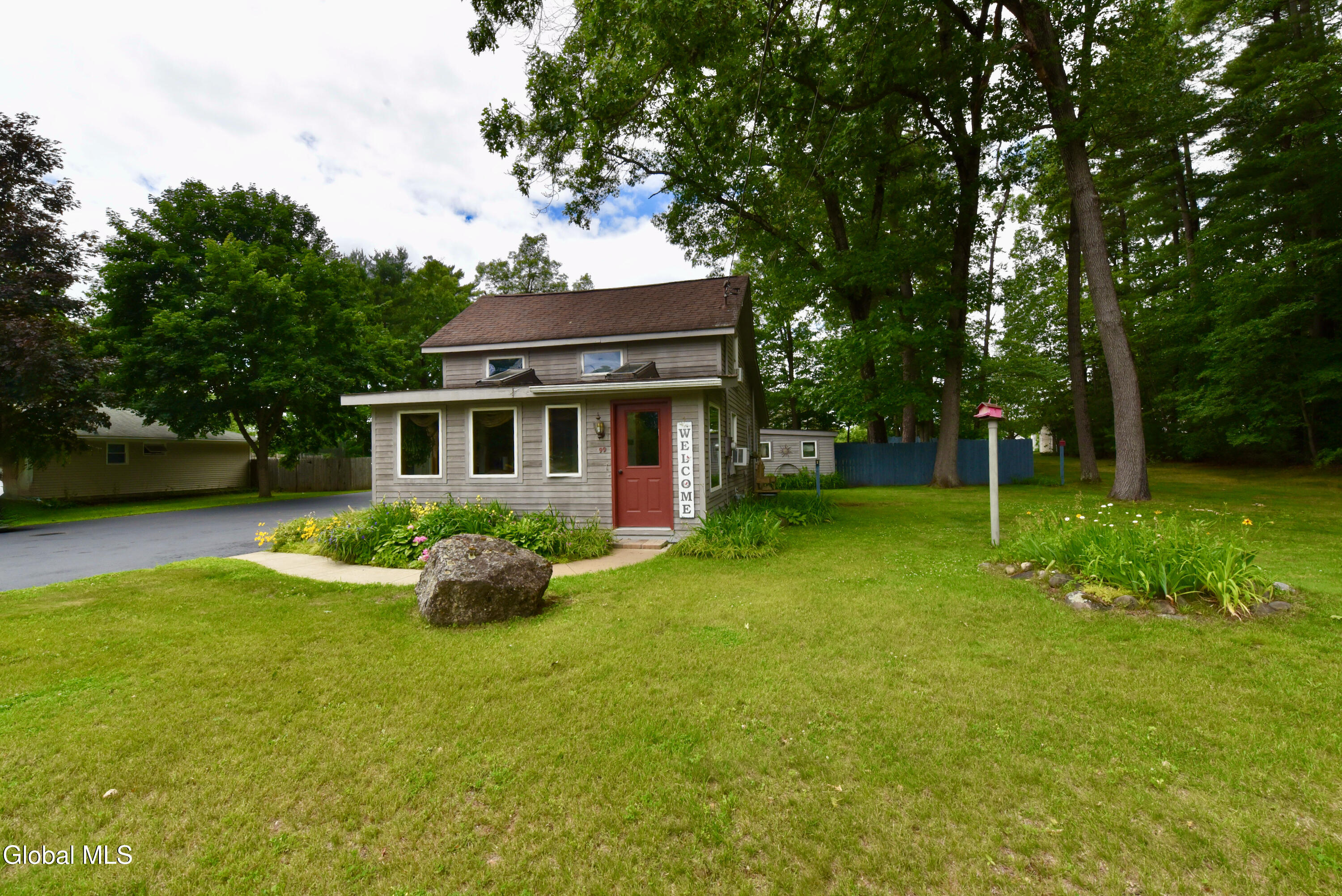 99 Greenfield Avenue