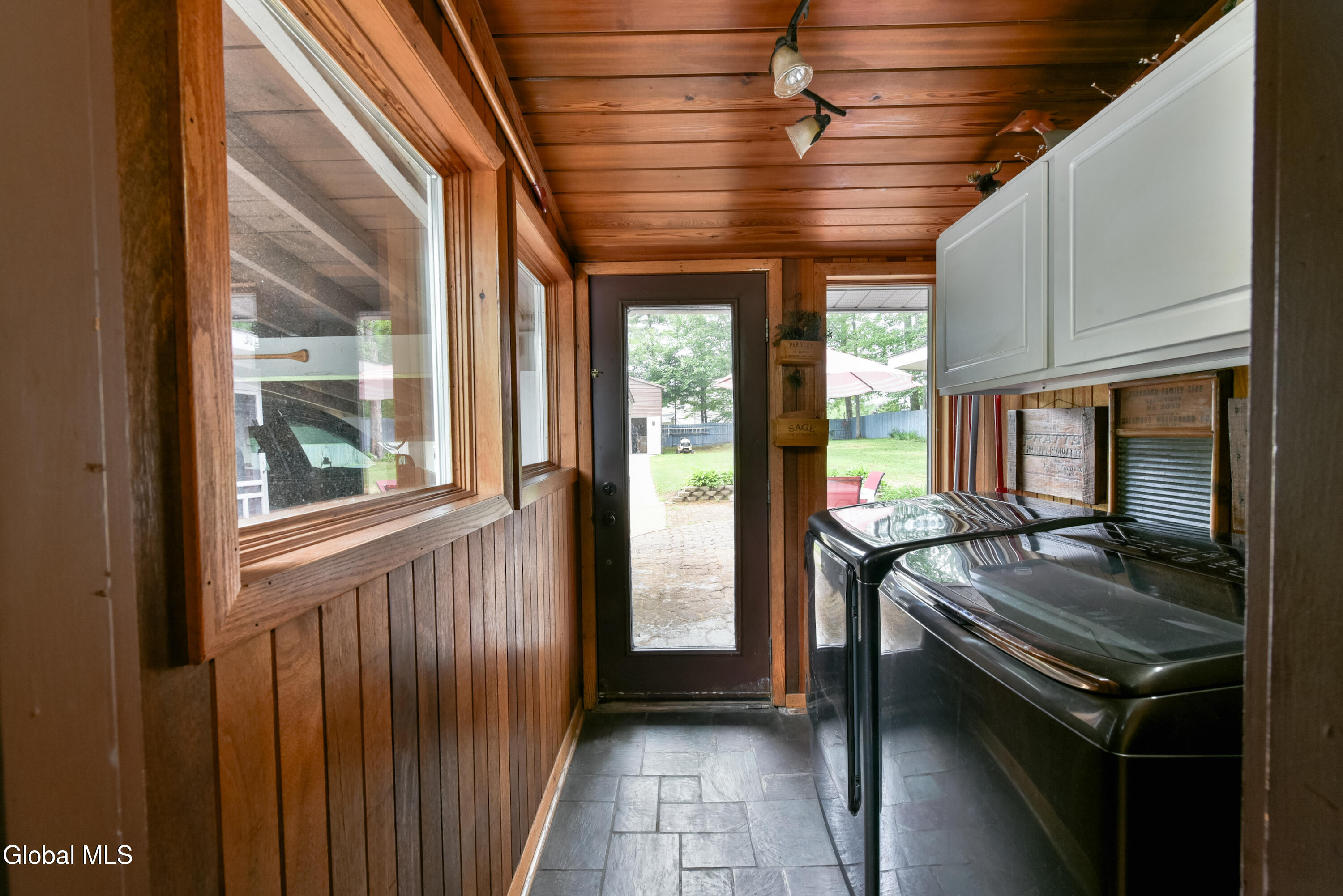 99 Greenfield Avenue