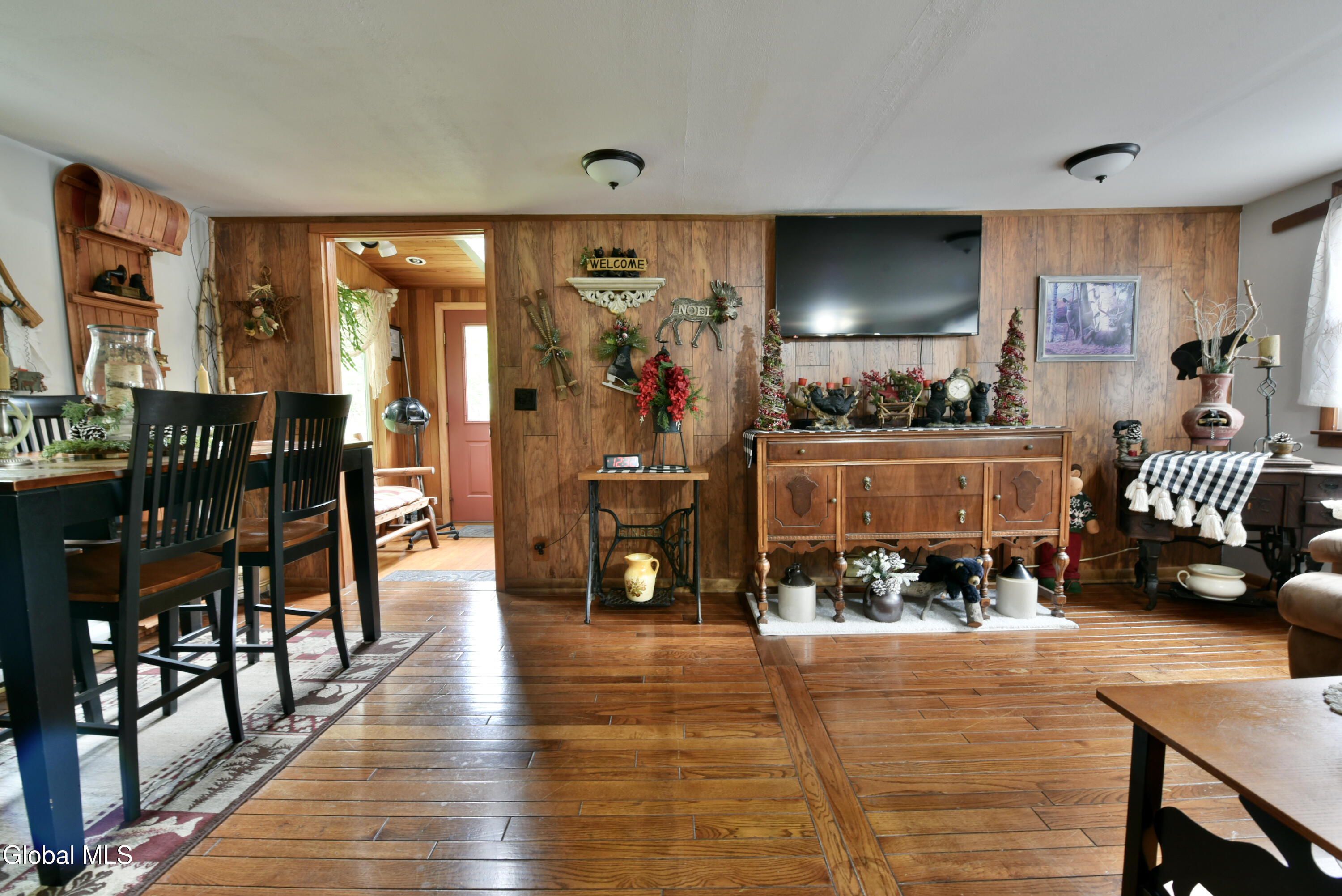 99 Greenfield Avenue