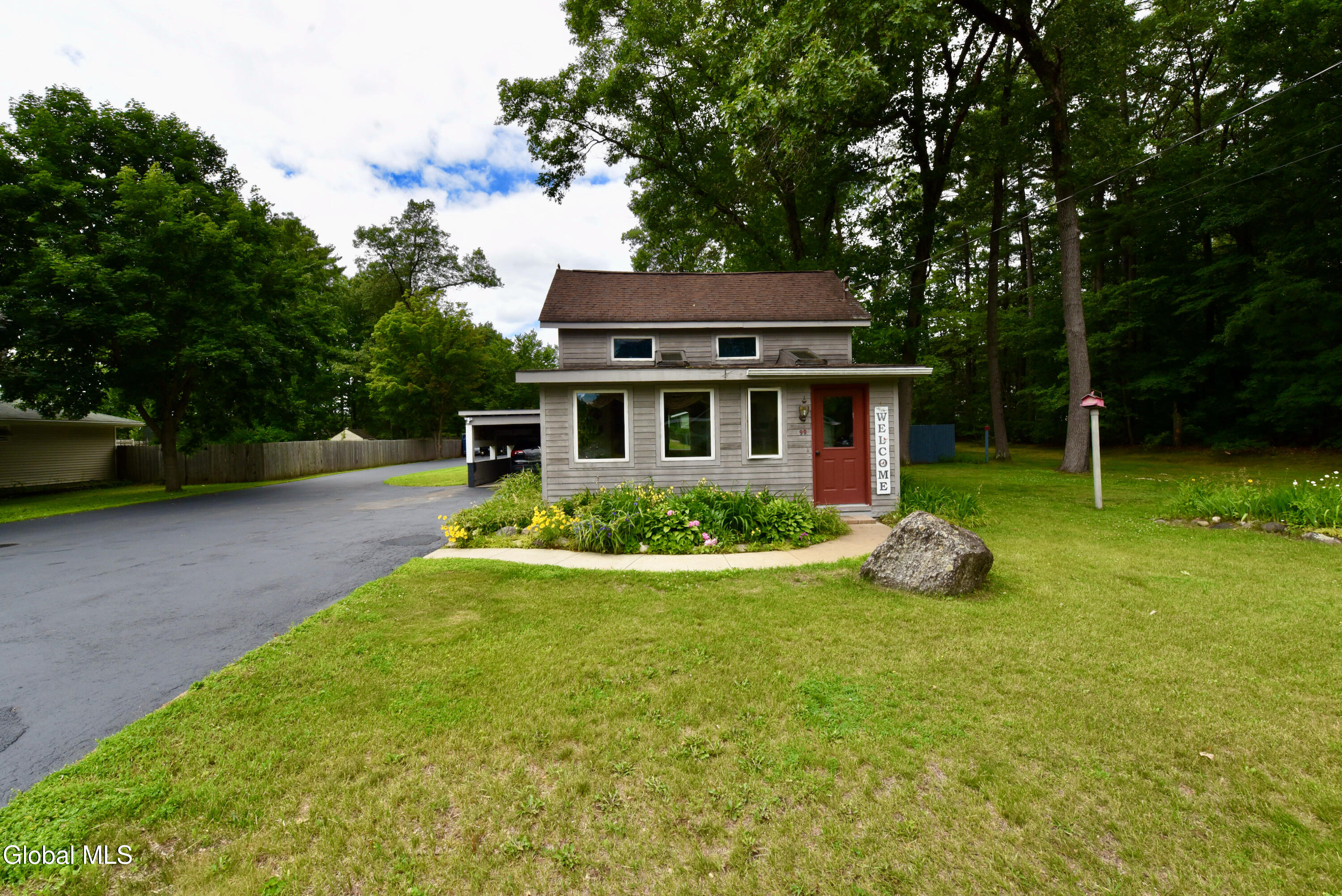 99 Greenfield Avenue