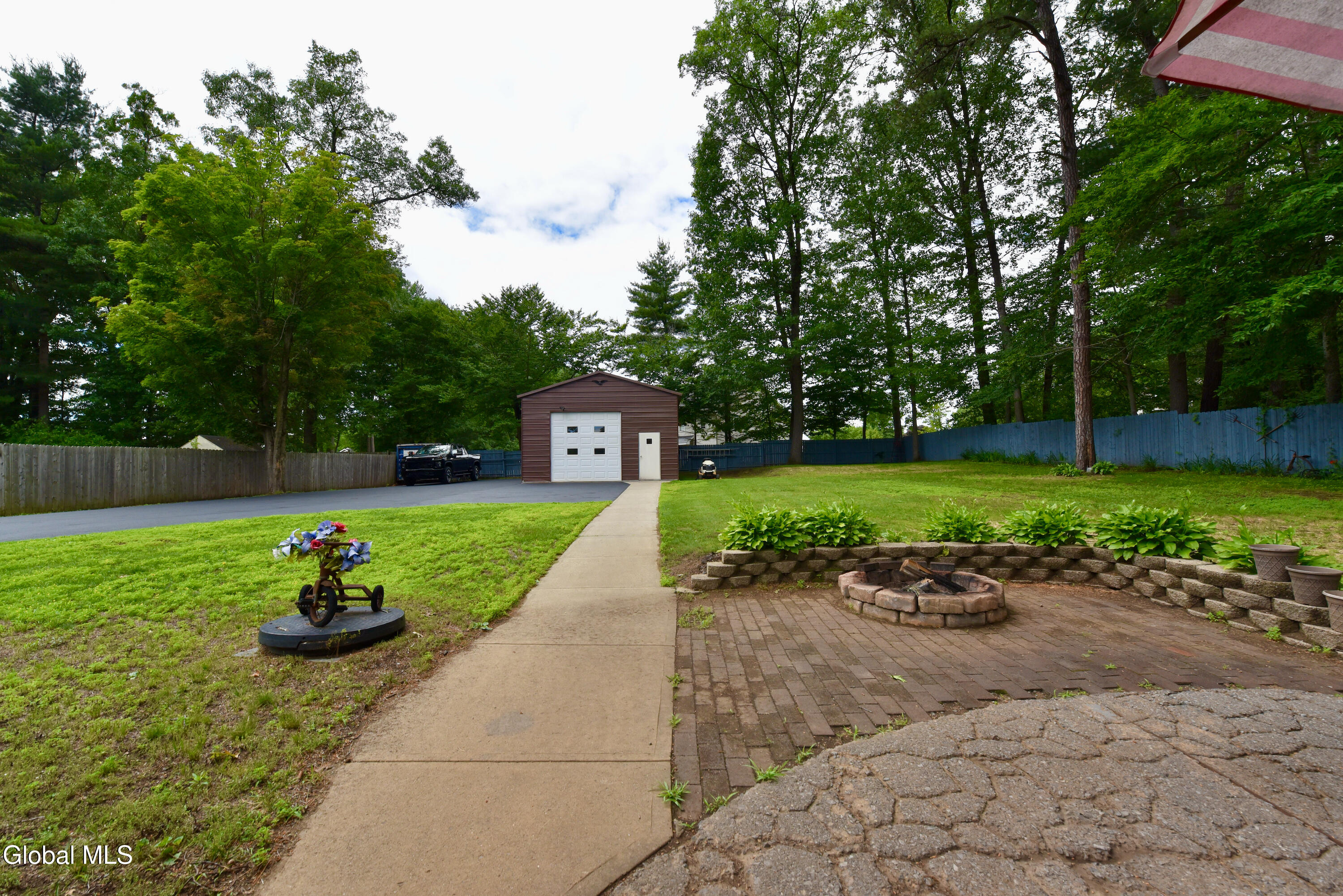 99 Greenfield Avenue