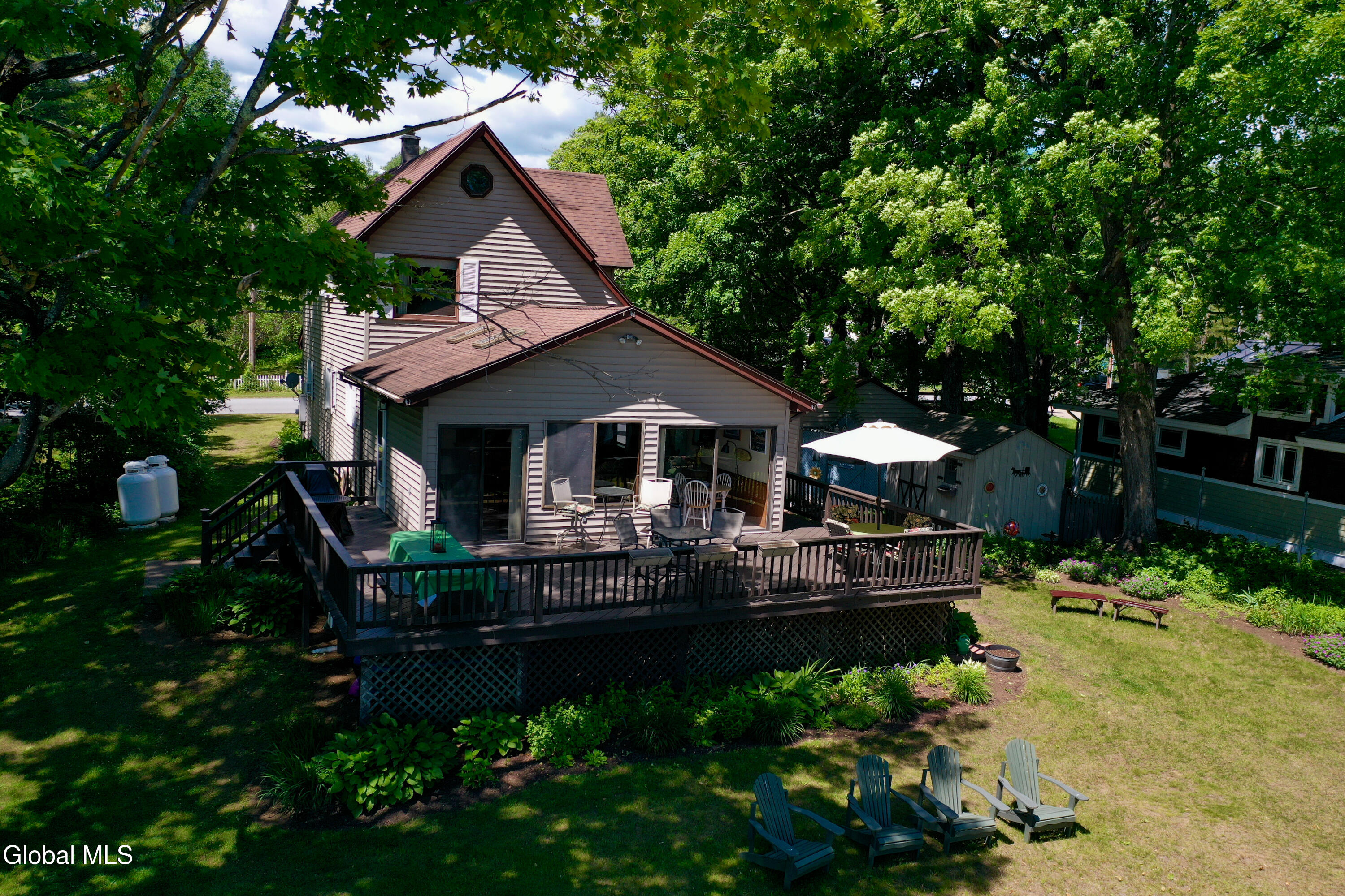 205 Houseman Street