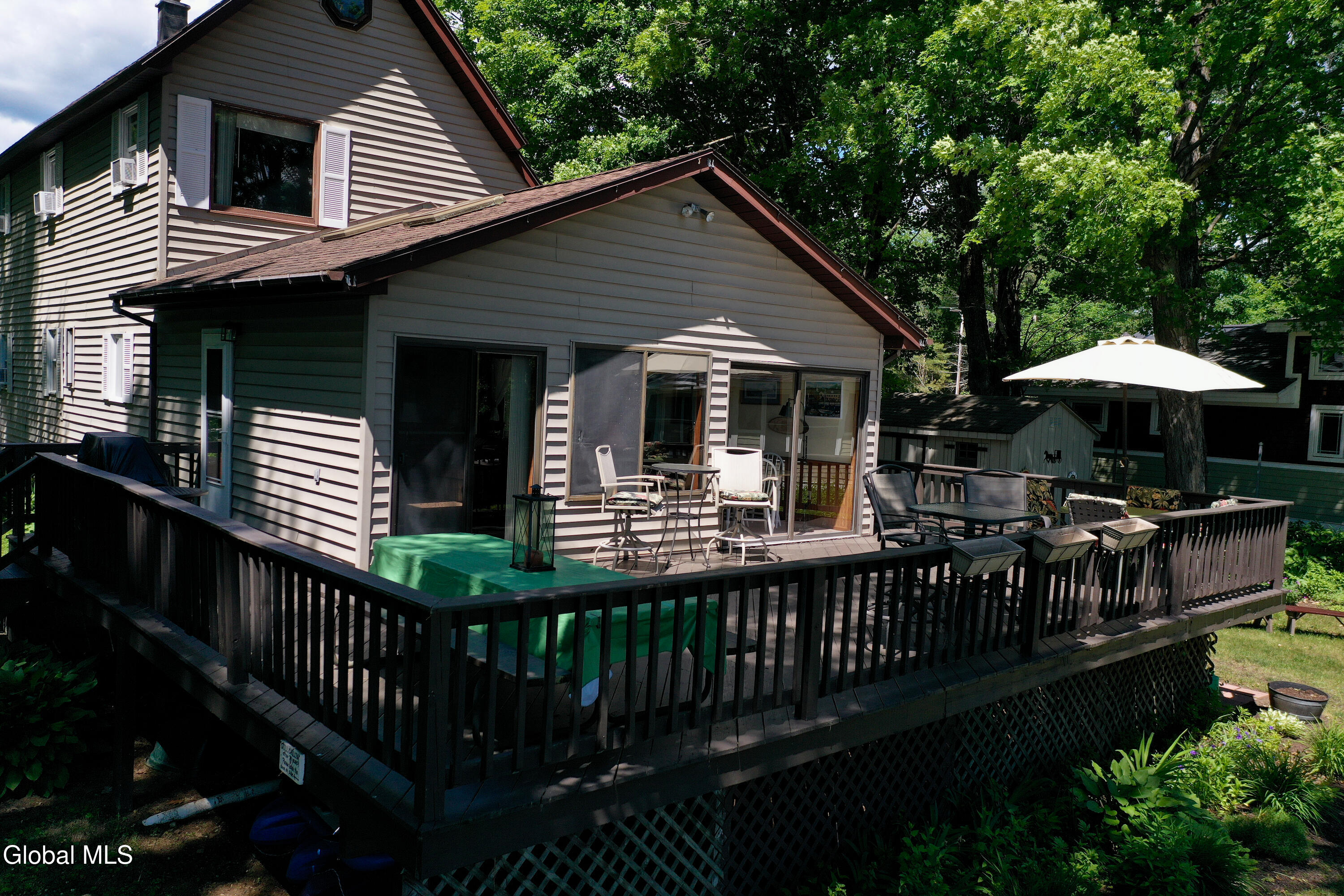 205 Houseman Street