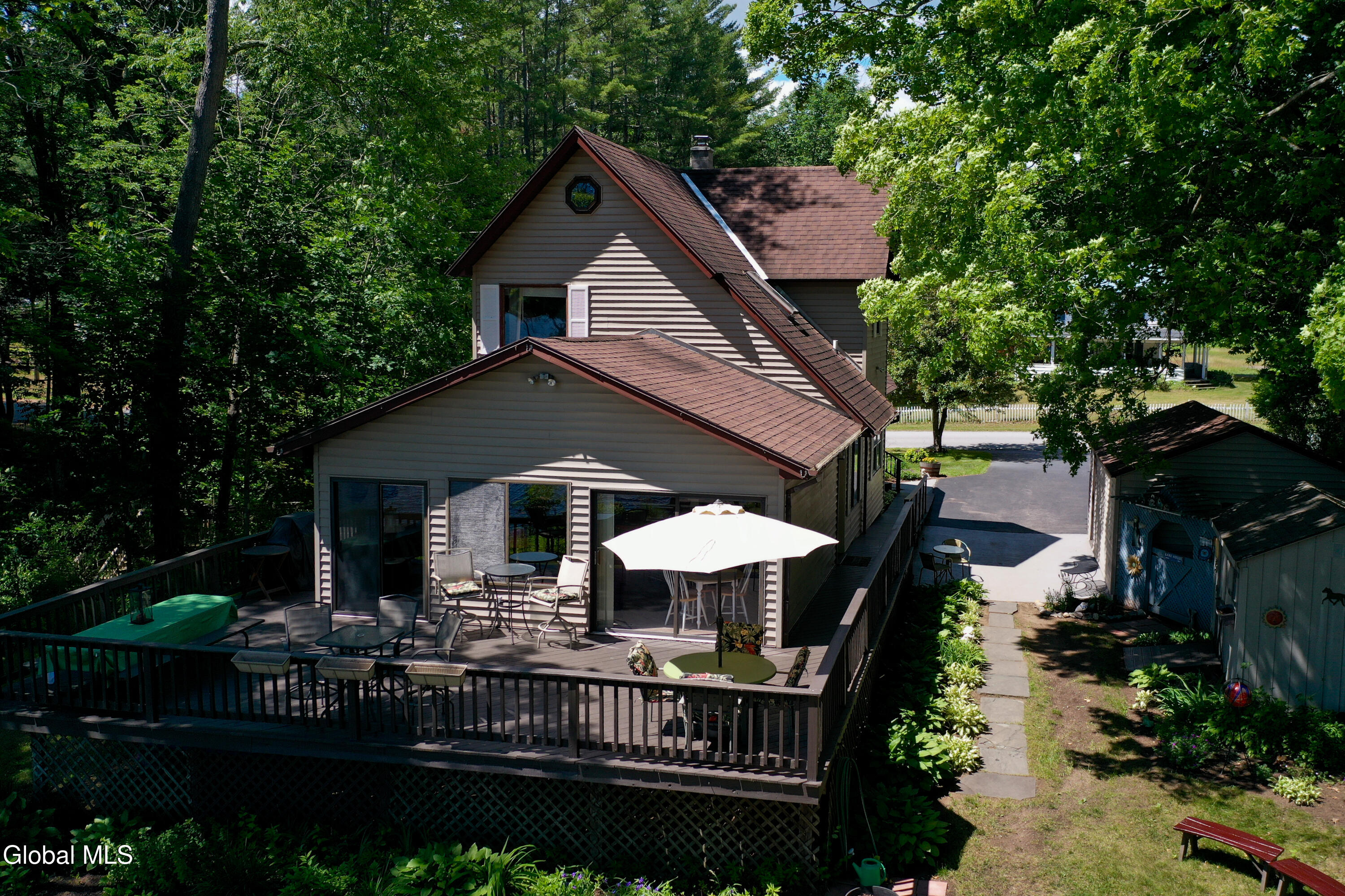 205 Houseman Street