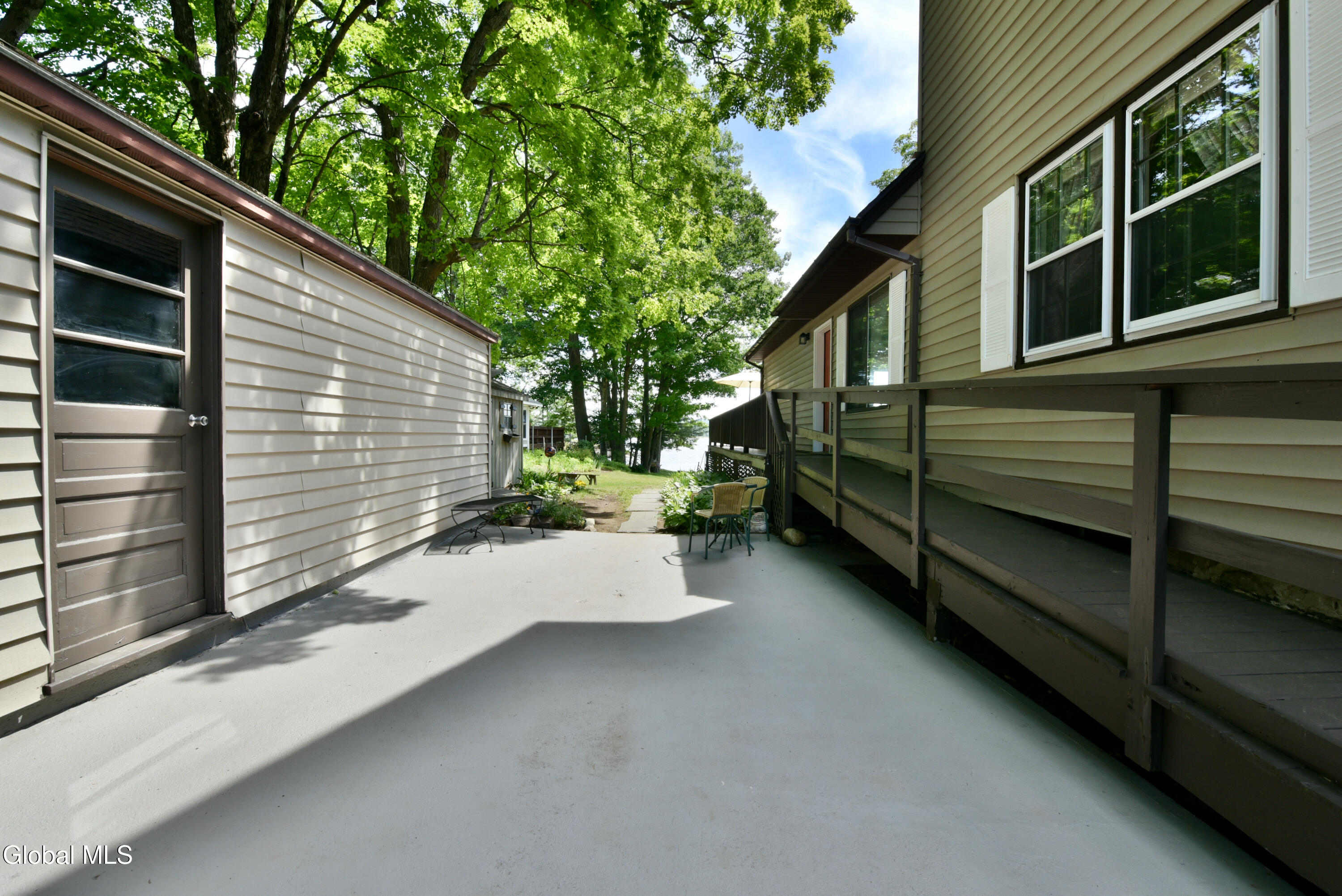 205 Houseman Street