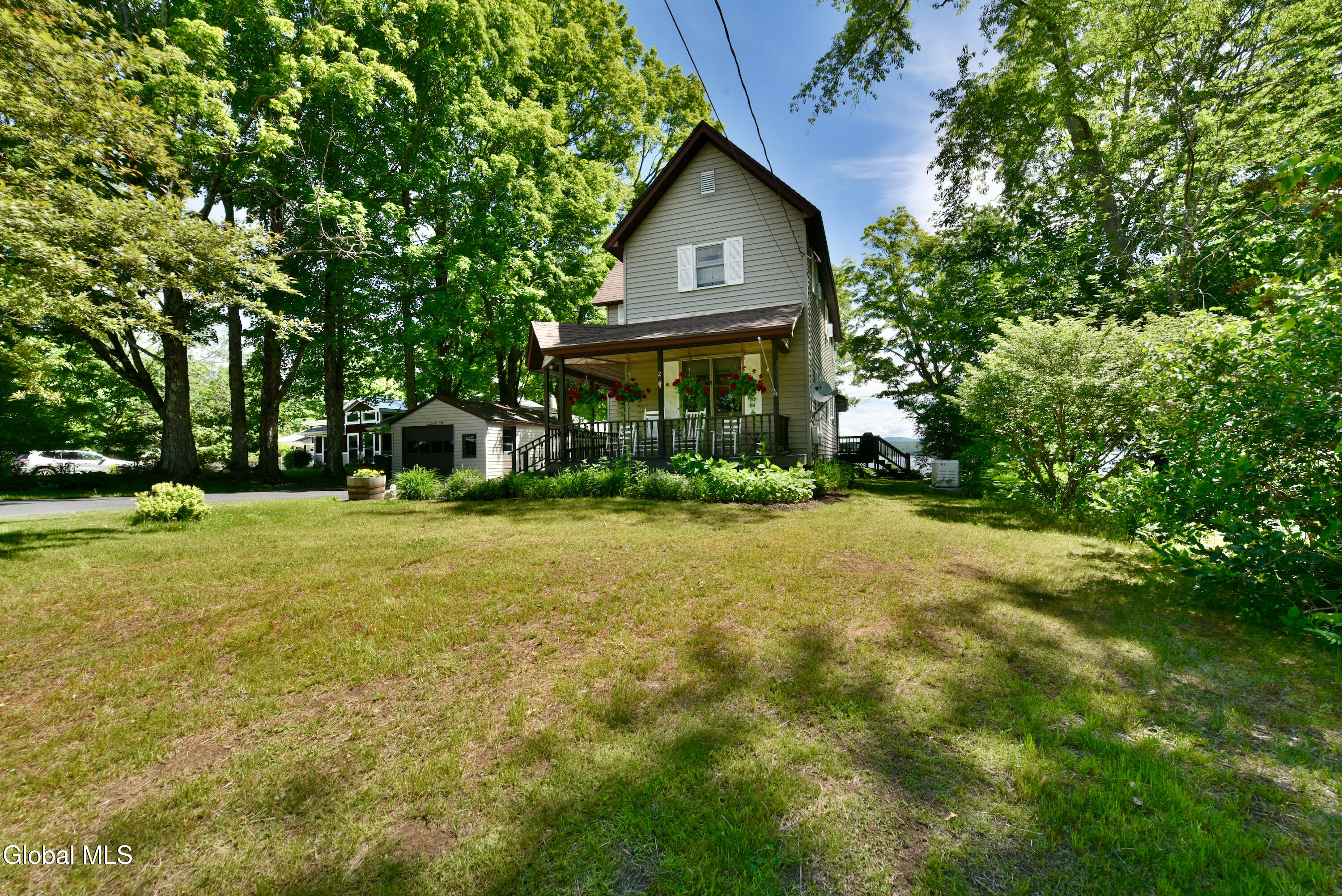 205 Houseman Street