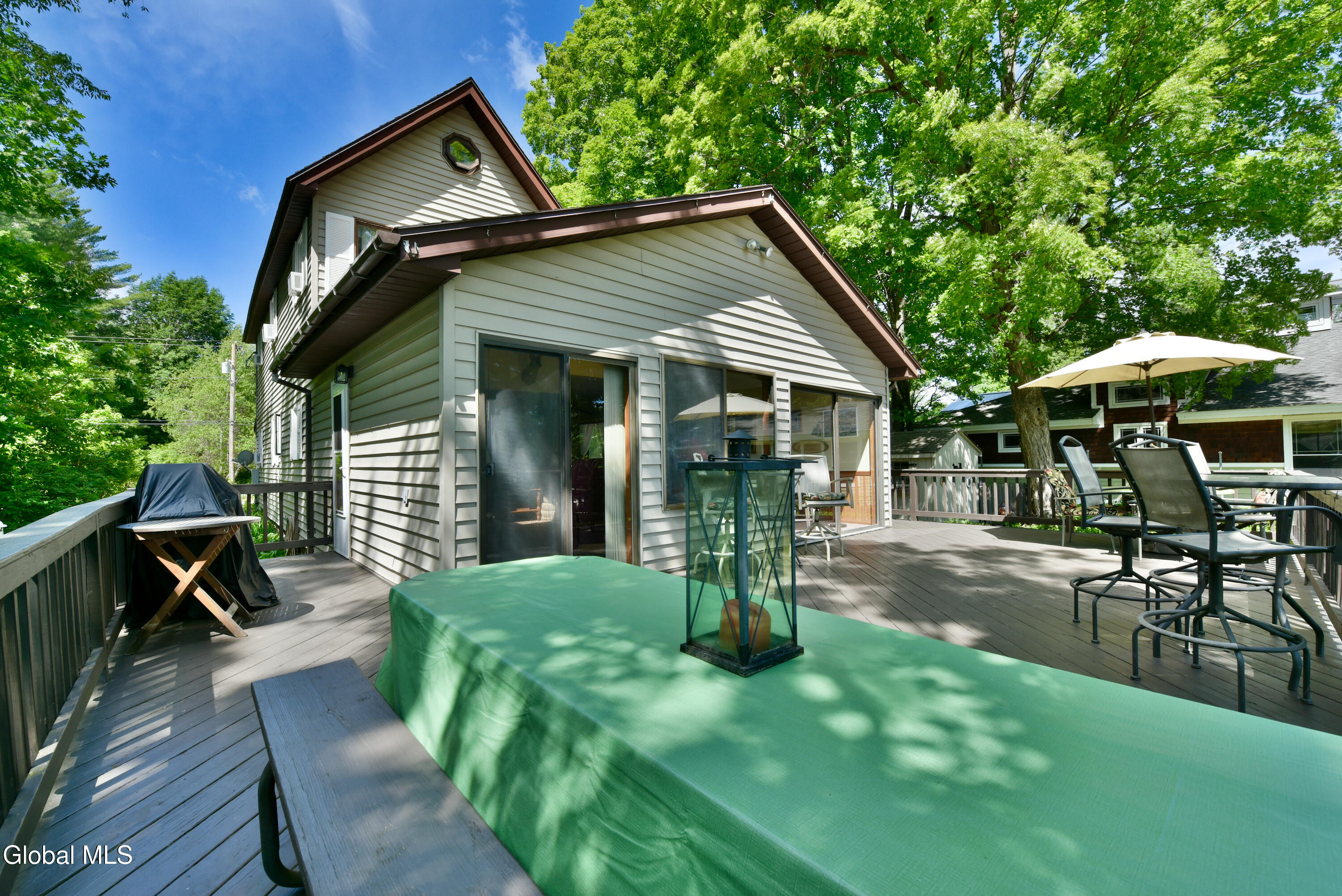205 Houseman Street