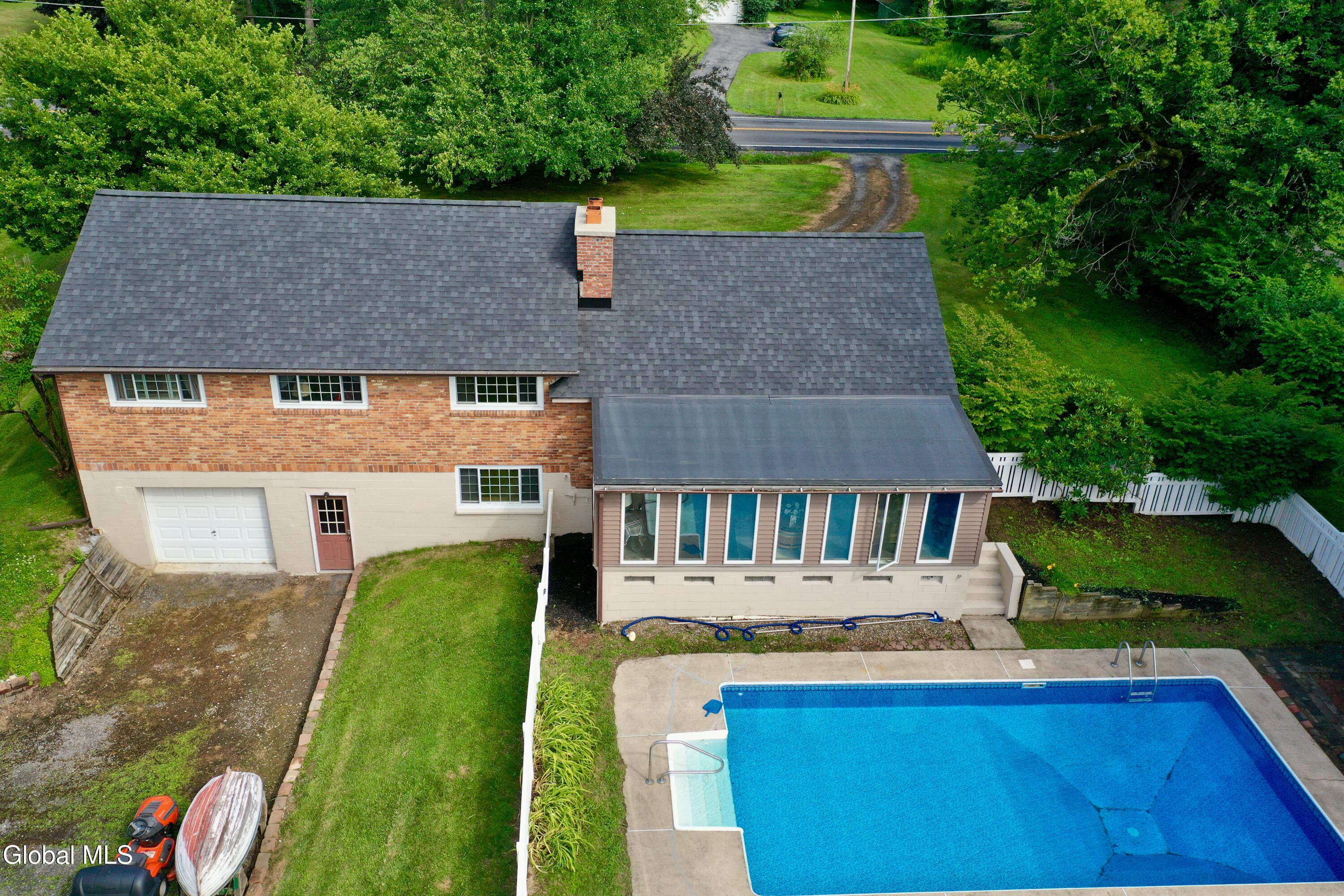 144 Ashdown Road