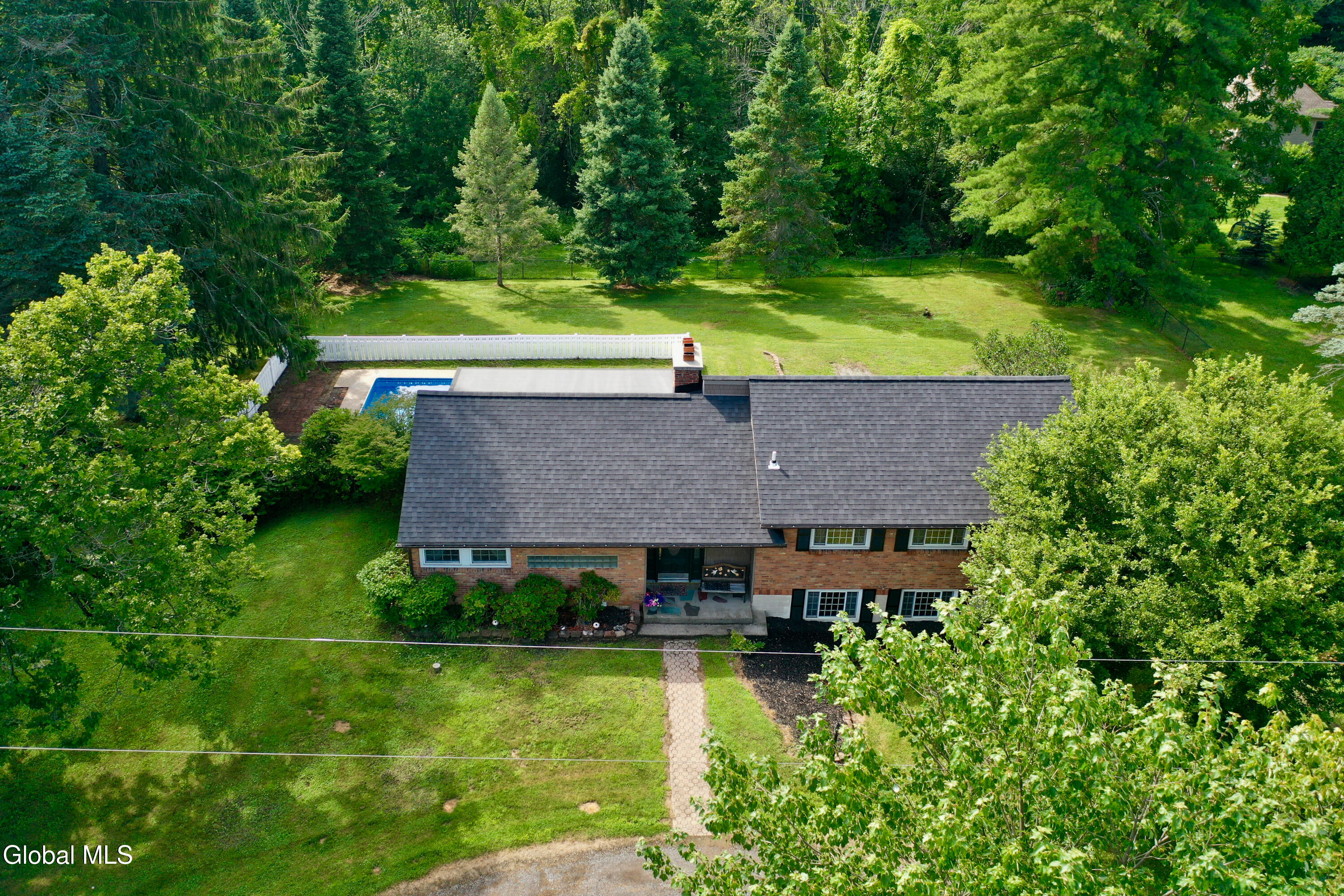 144 Ashdown Road