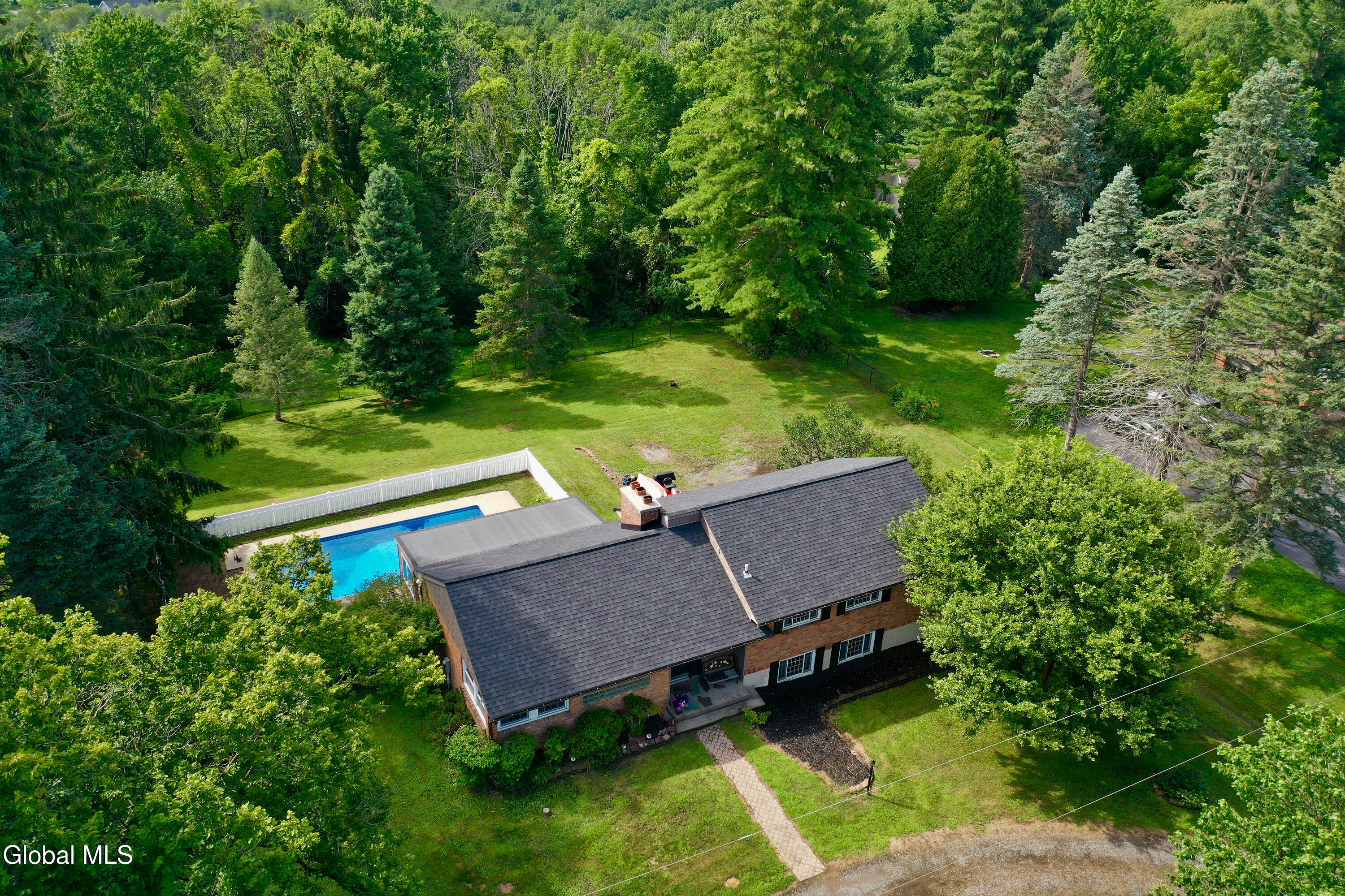 144 Ashdown Road