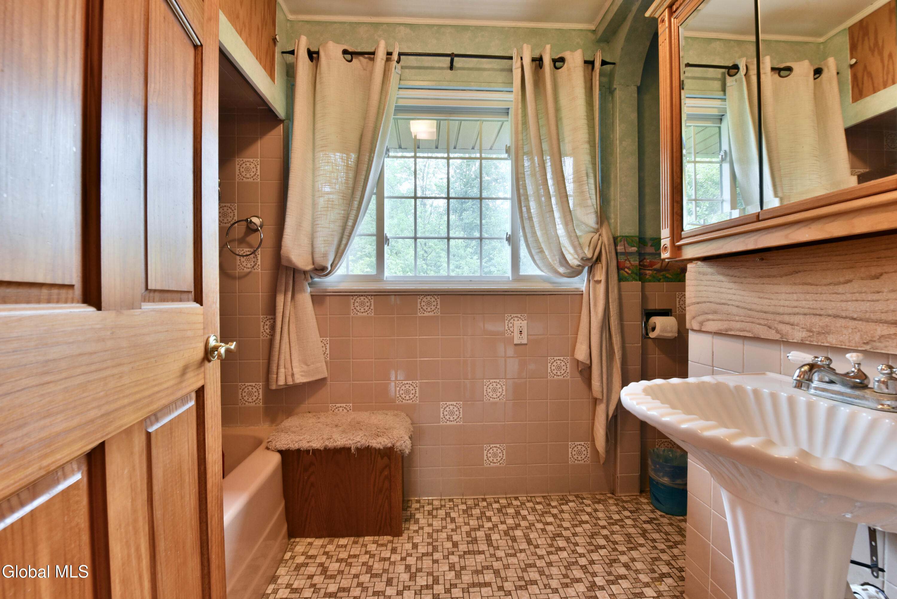 144 Ashdown Road
