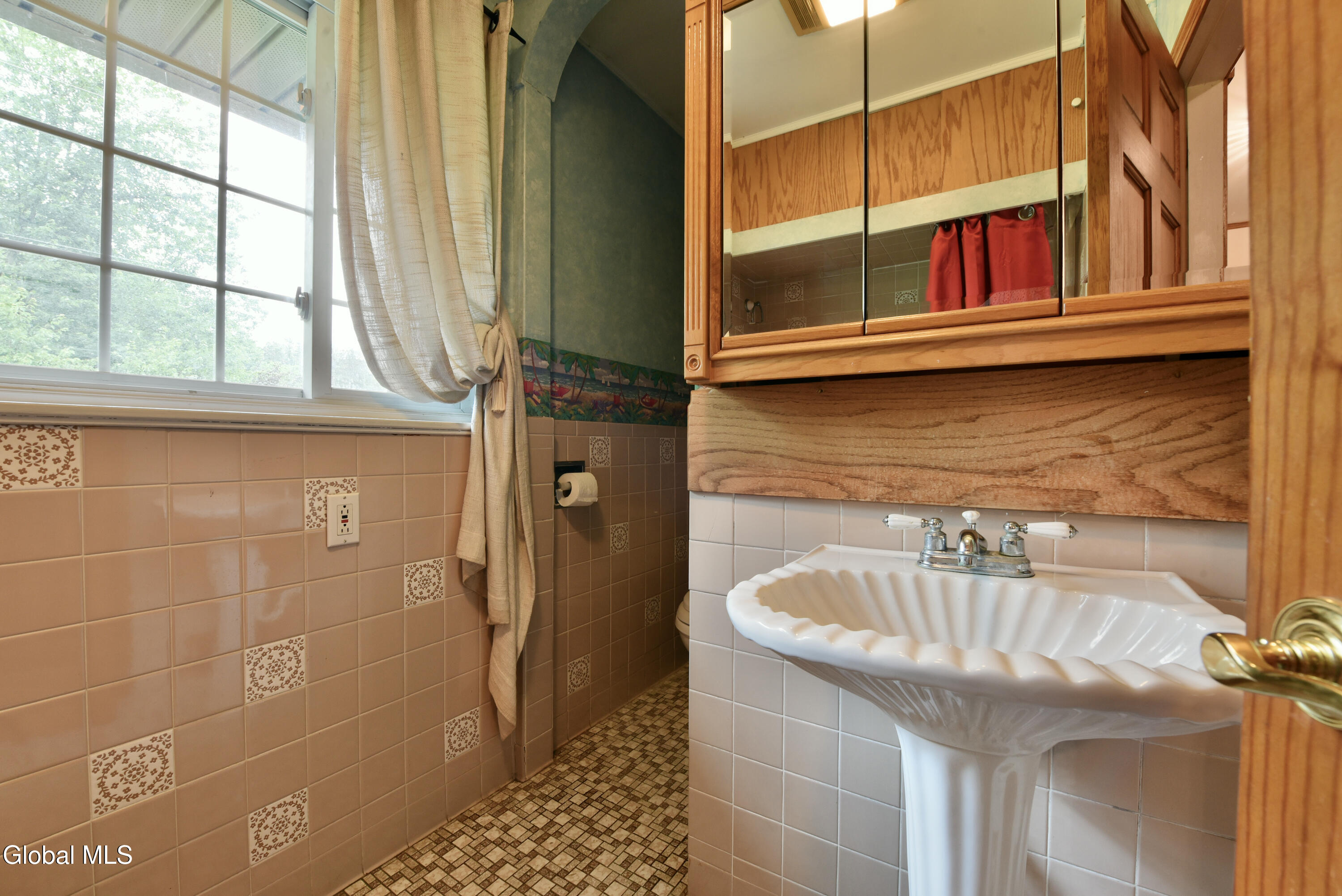 144 Ashdown Road
