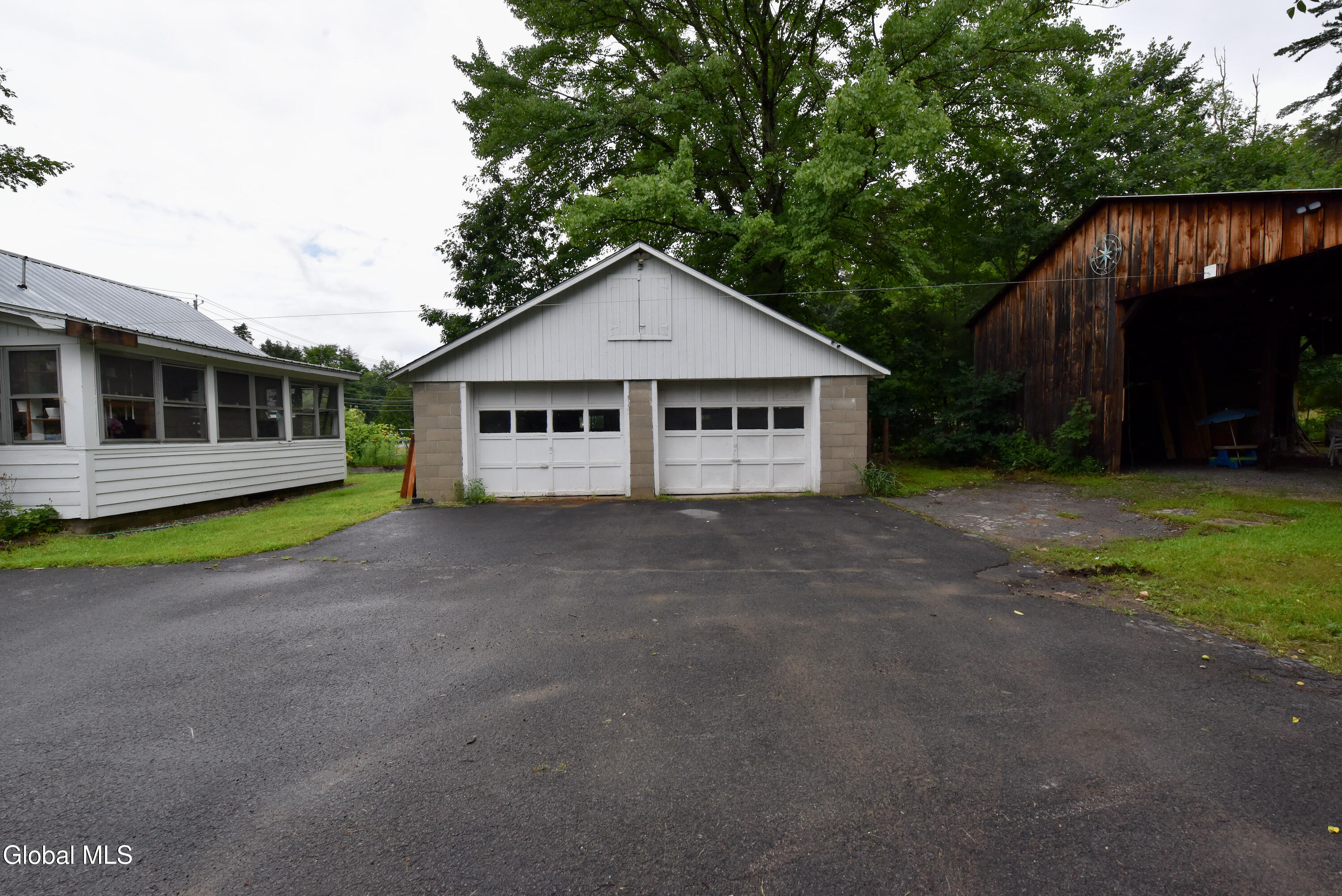 54 E River Drive