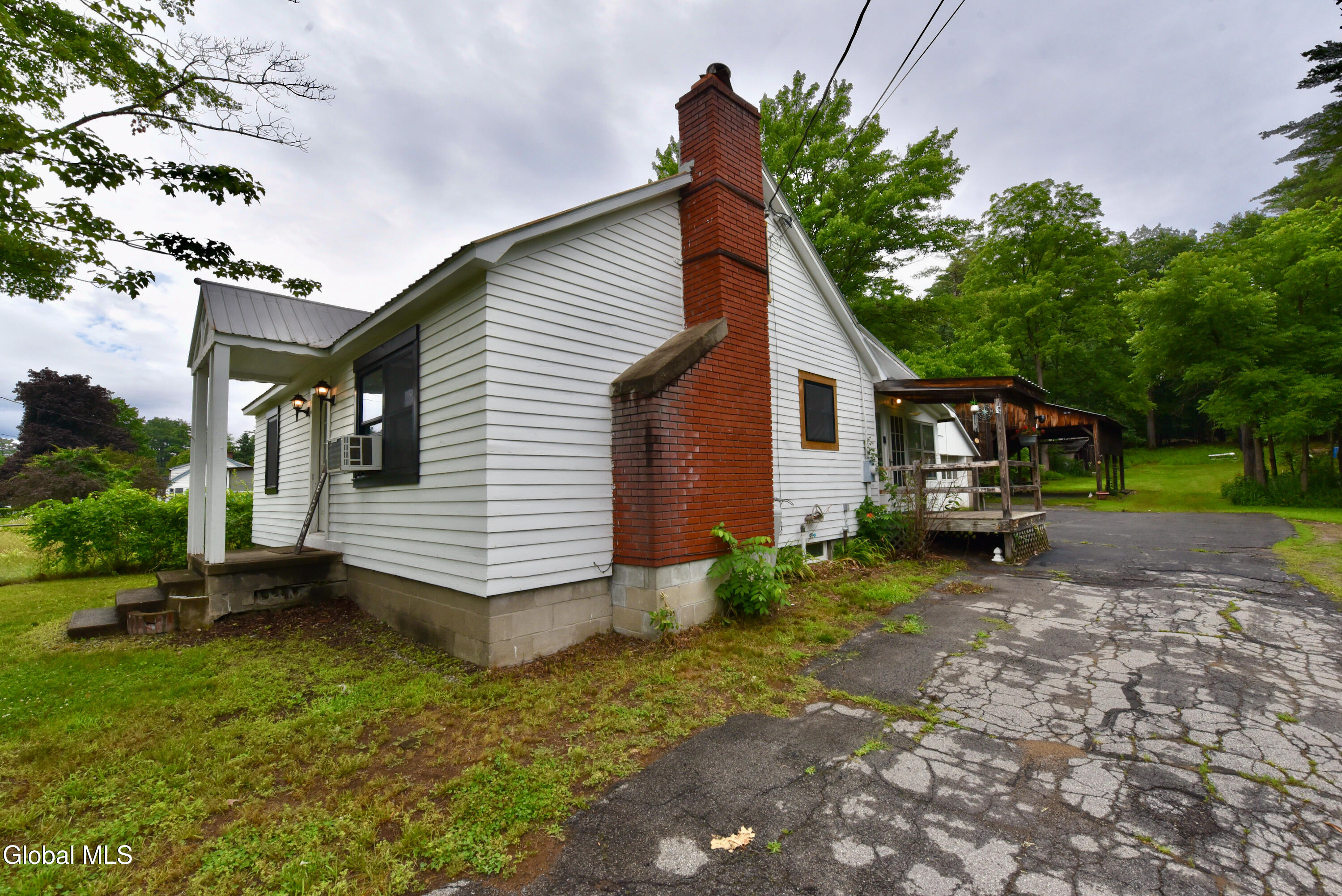 54 E River Drive