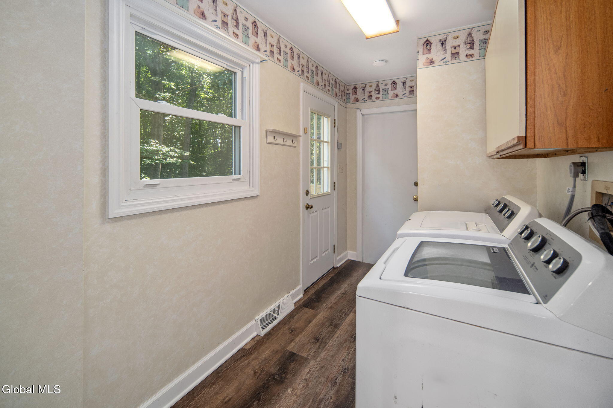20 BellFlower Road