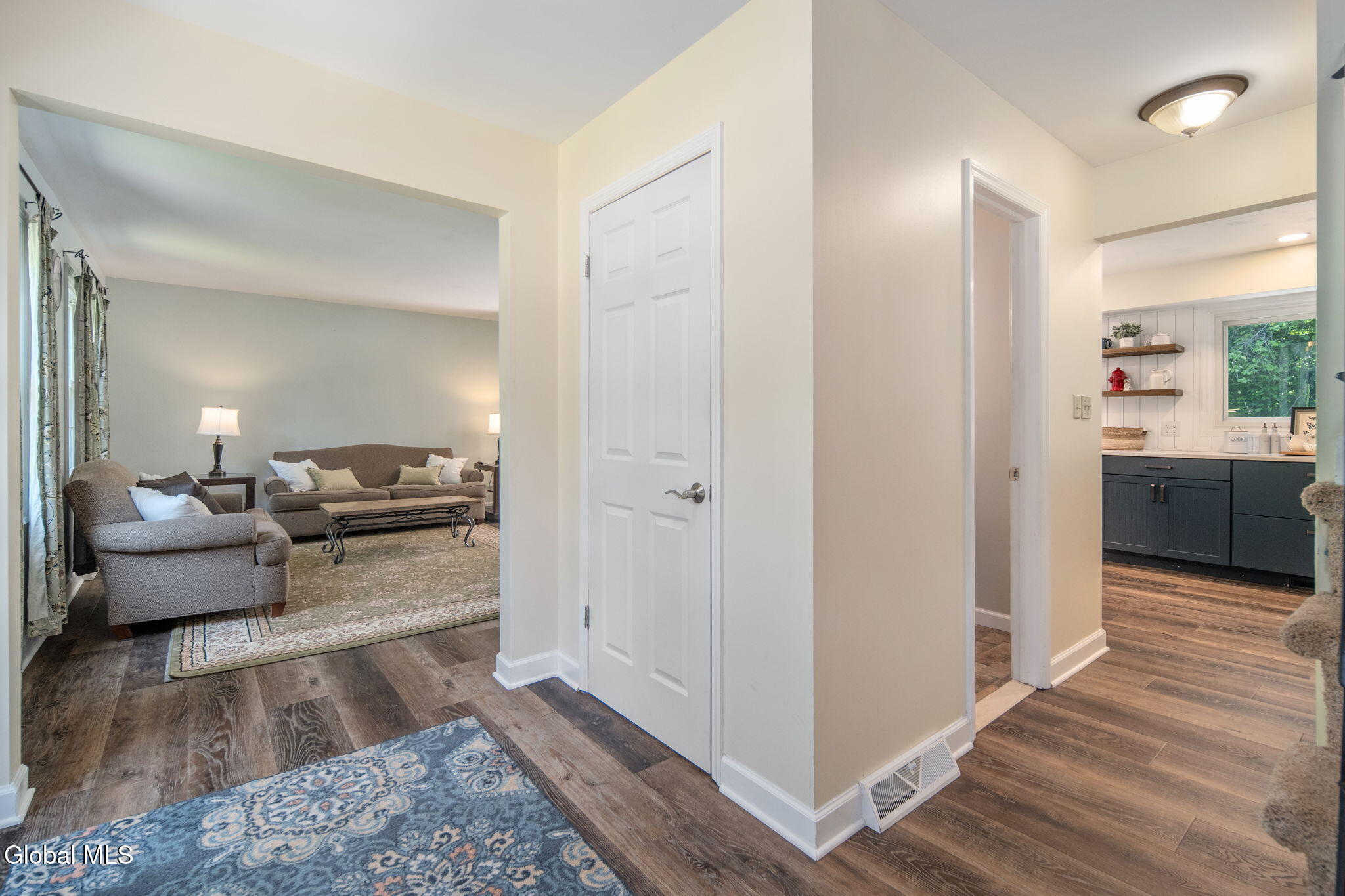 20 BellFlower Road