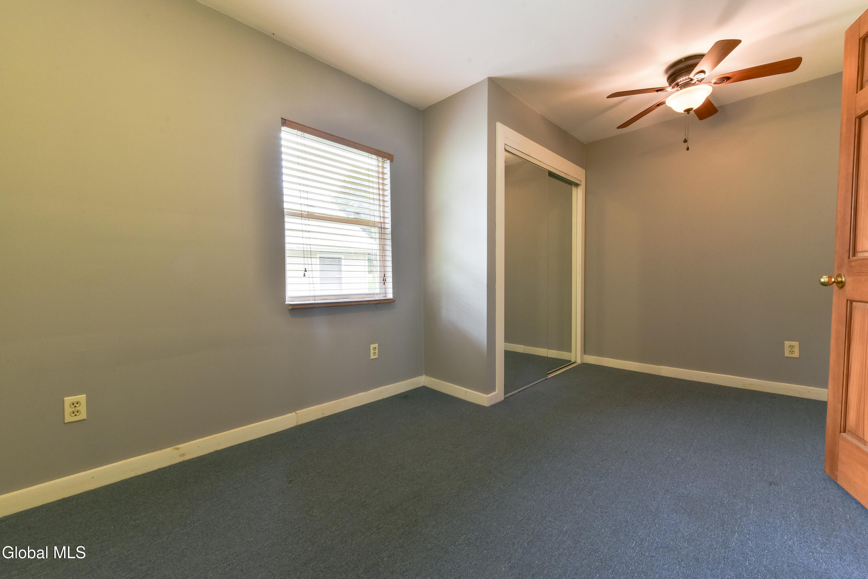 5877 Lake Road