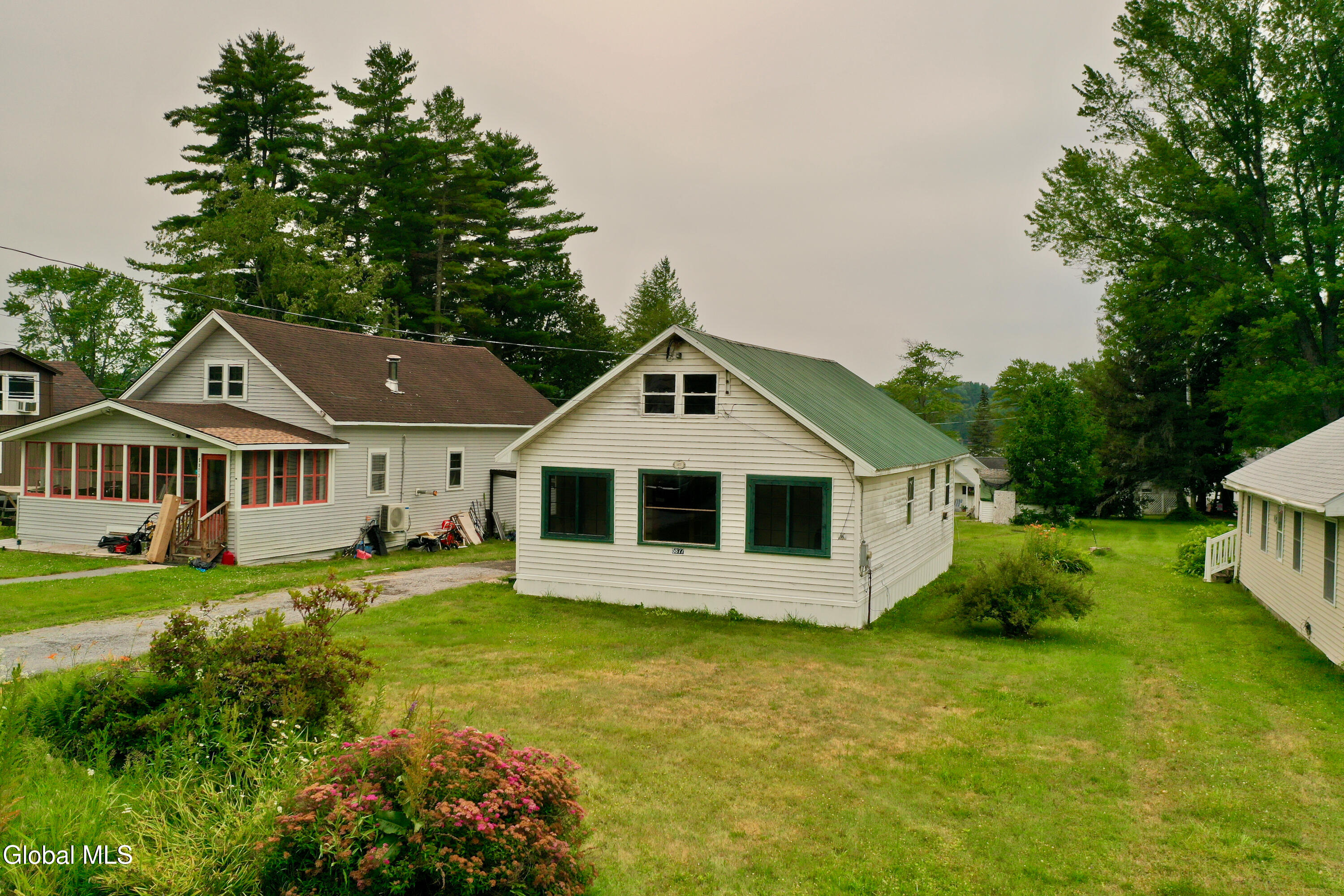 5877 Lake Road