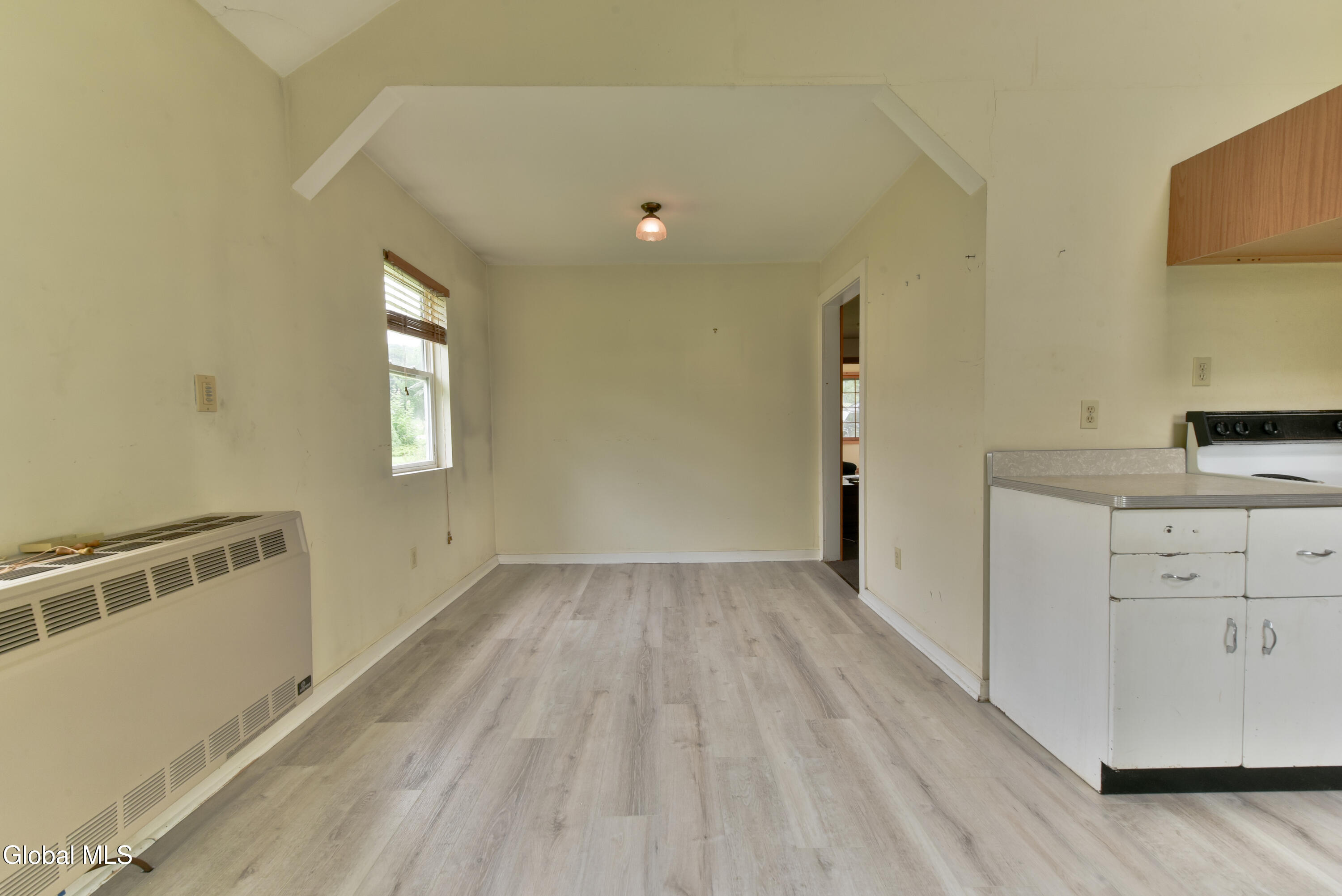 5877 Lake Road
