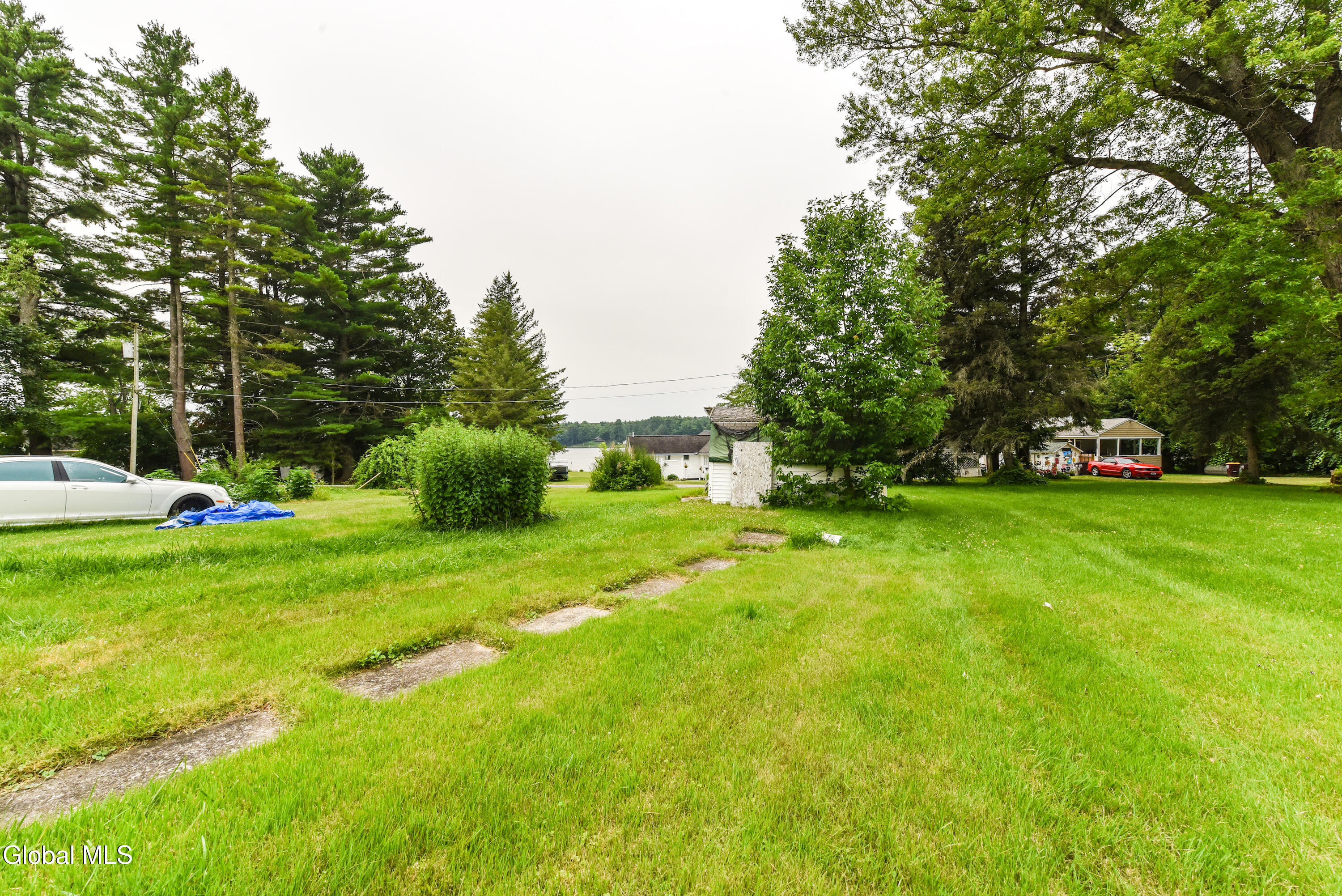5877 Lake Road