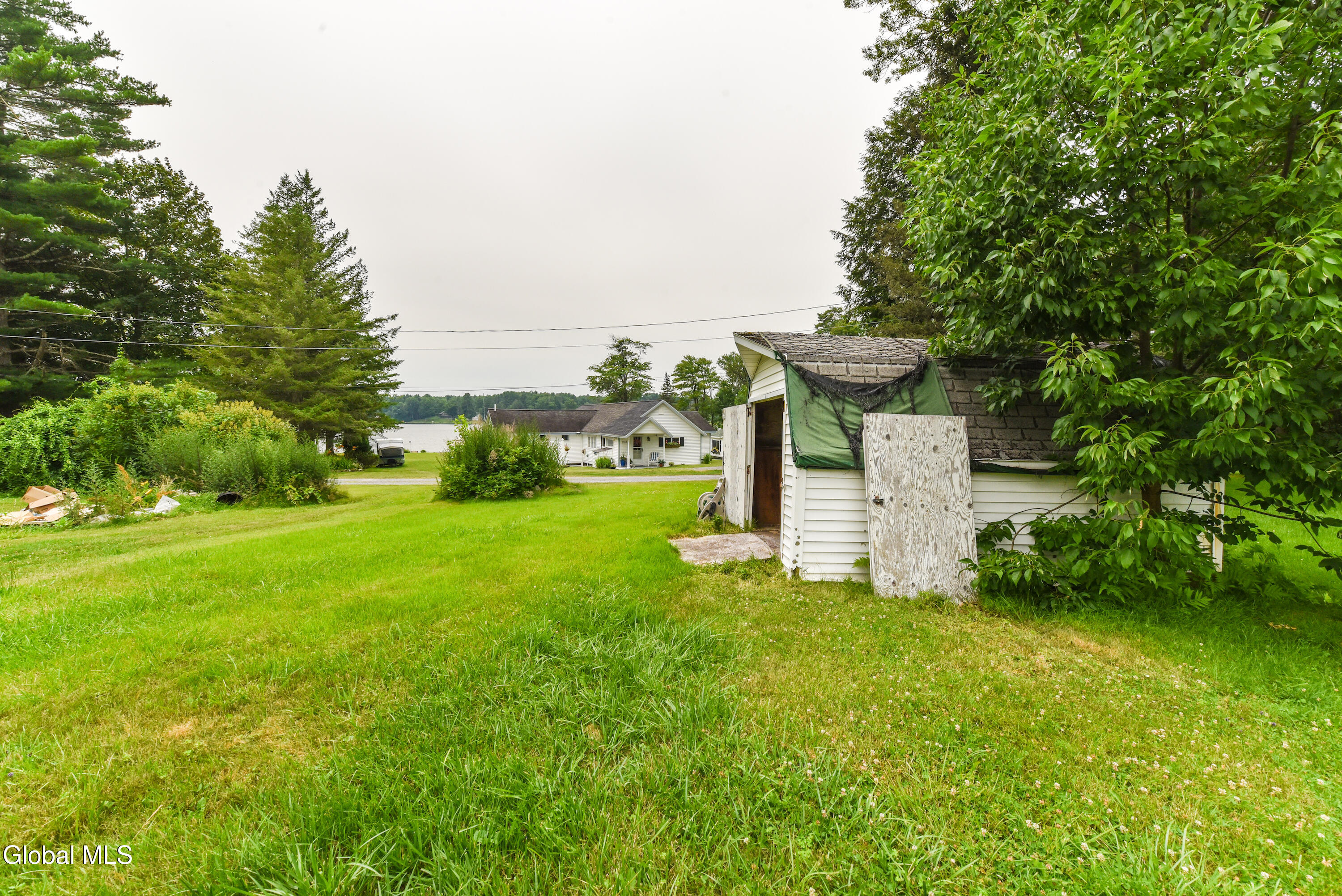 5877 Lake Road