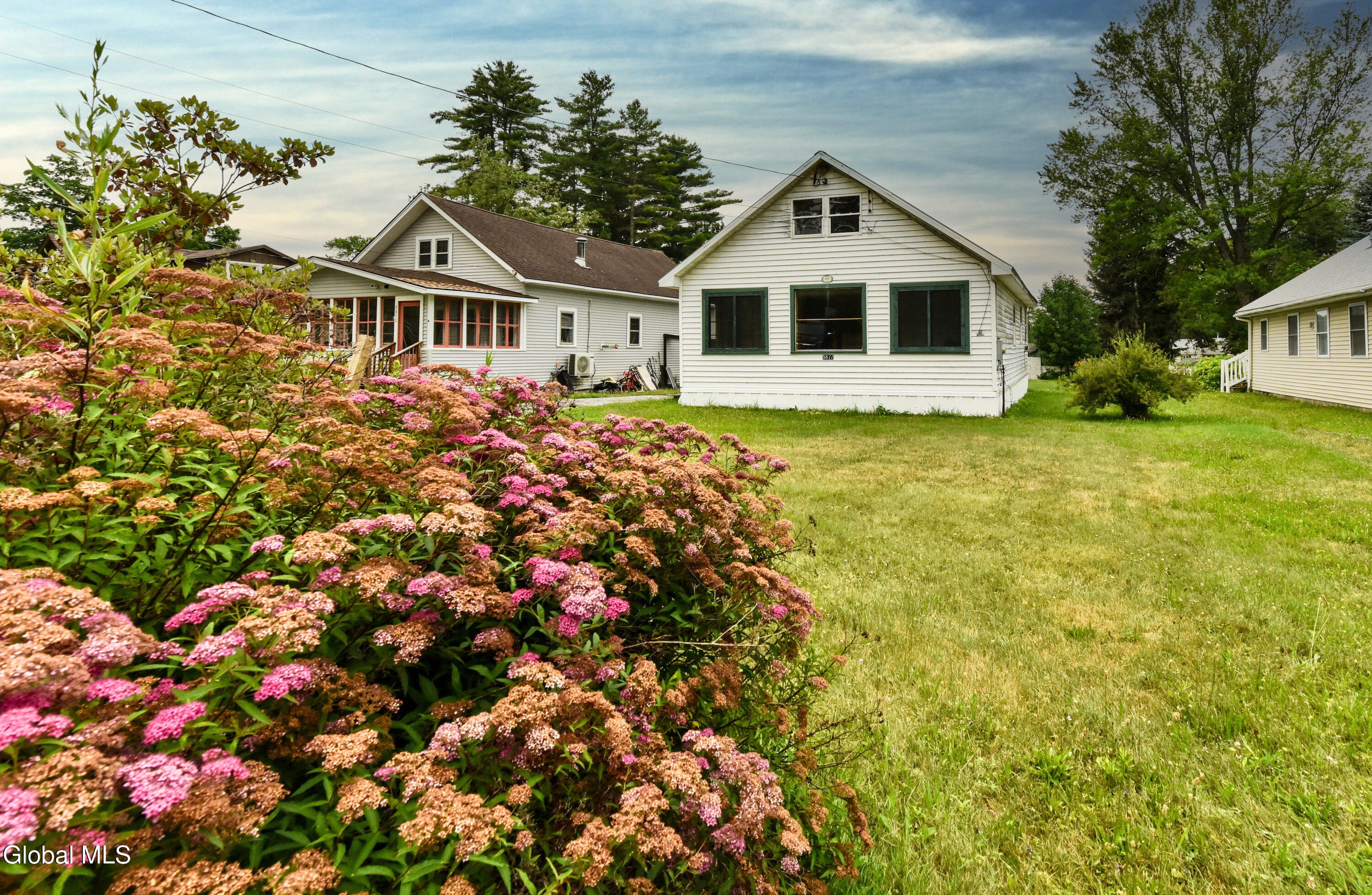 5877 Lake Road