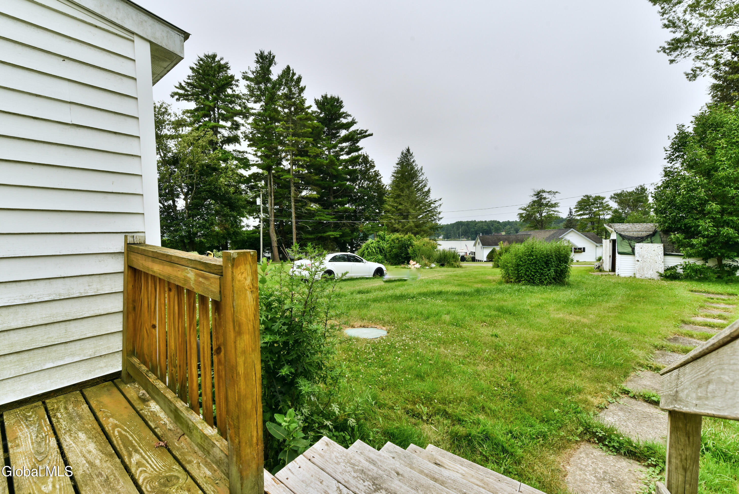 5877 Lake Road