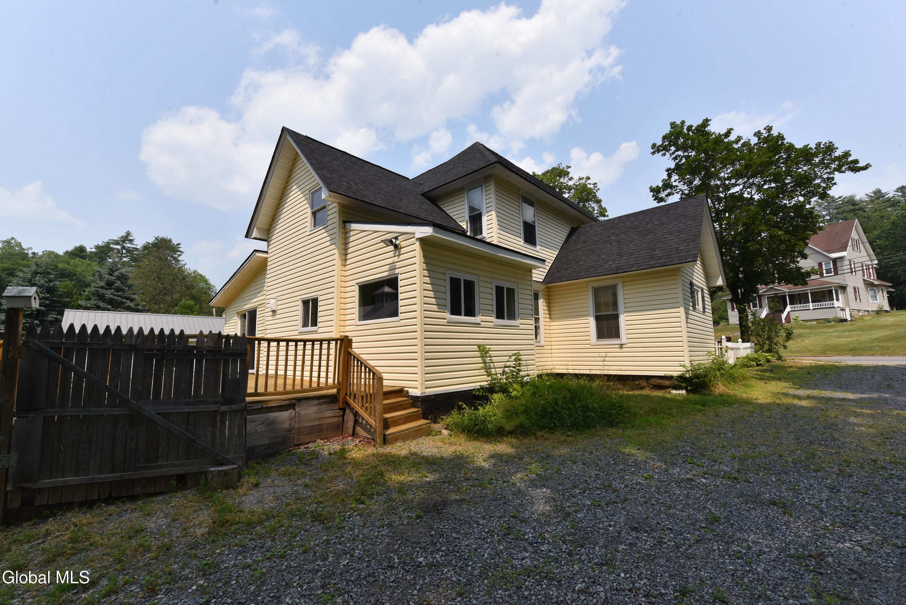 209 Lake Avenue