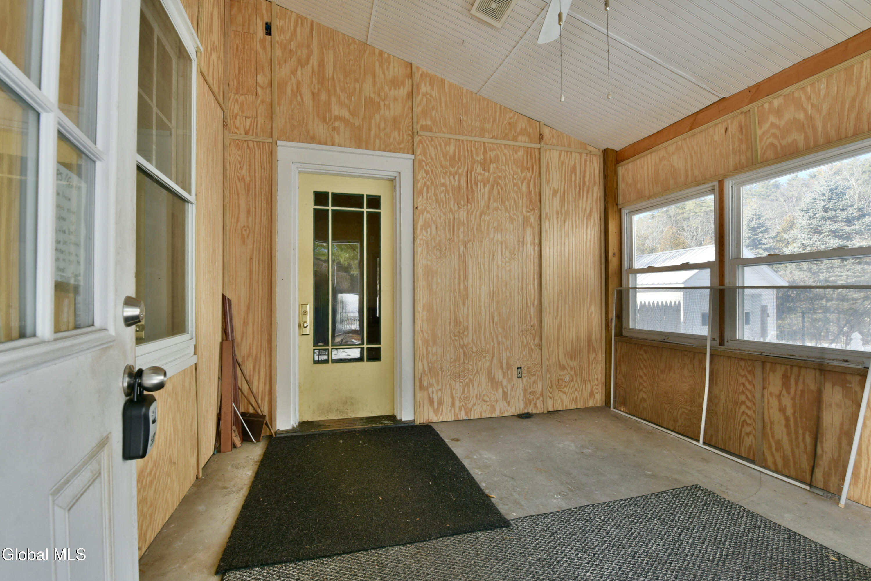 209 Lake Avenue