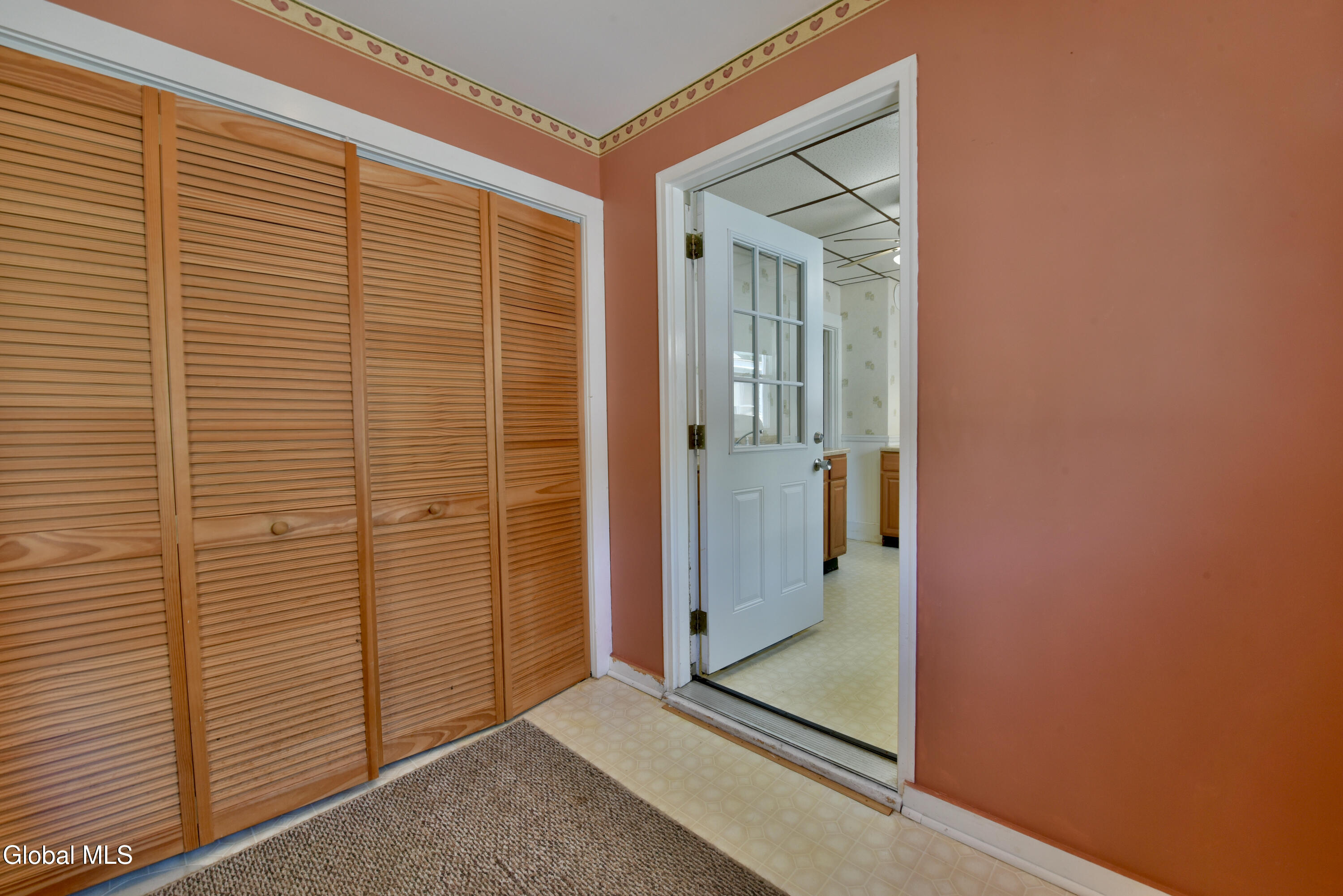 6 Poplar Street