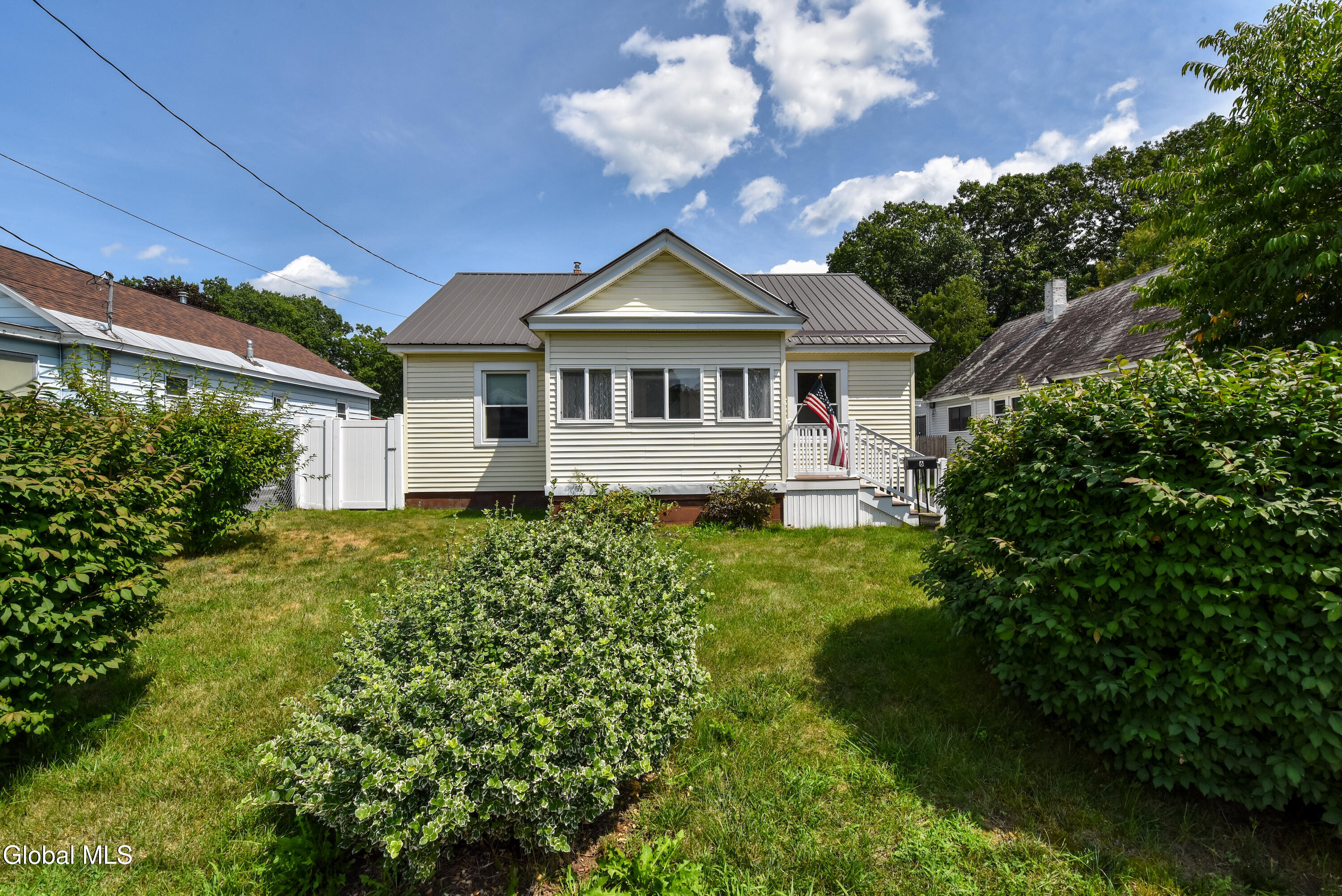 6 Poplar Street