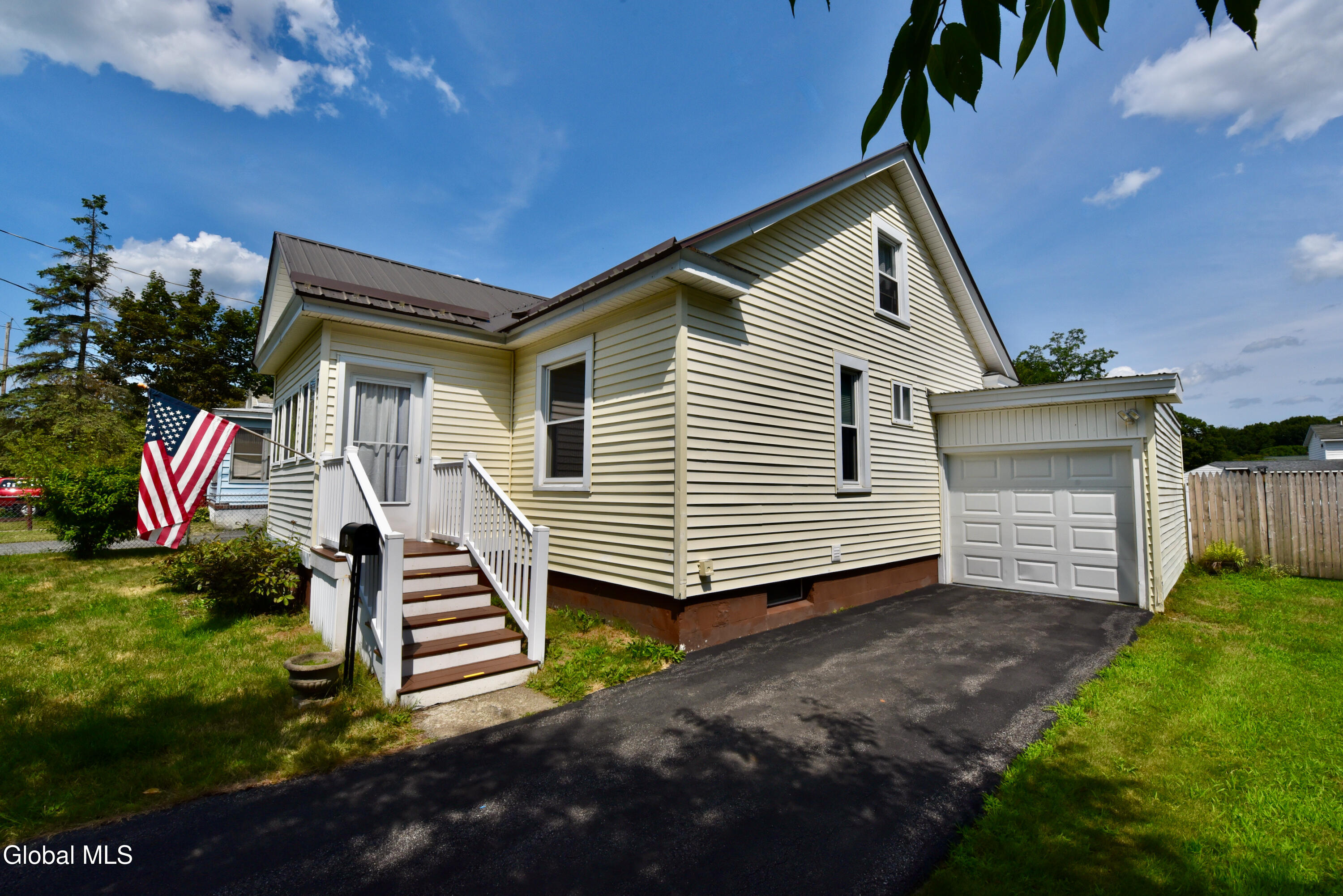 6 Poplar Street