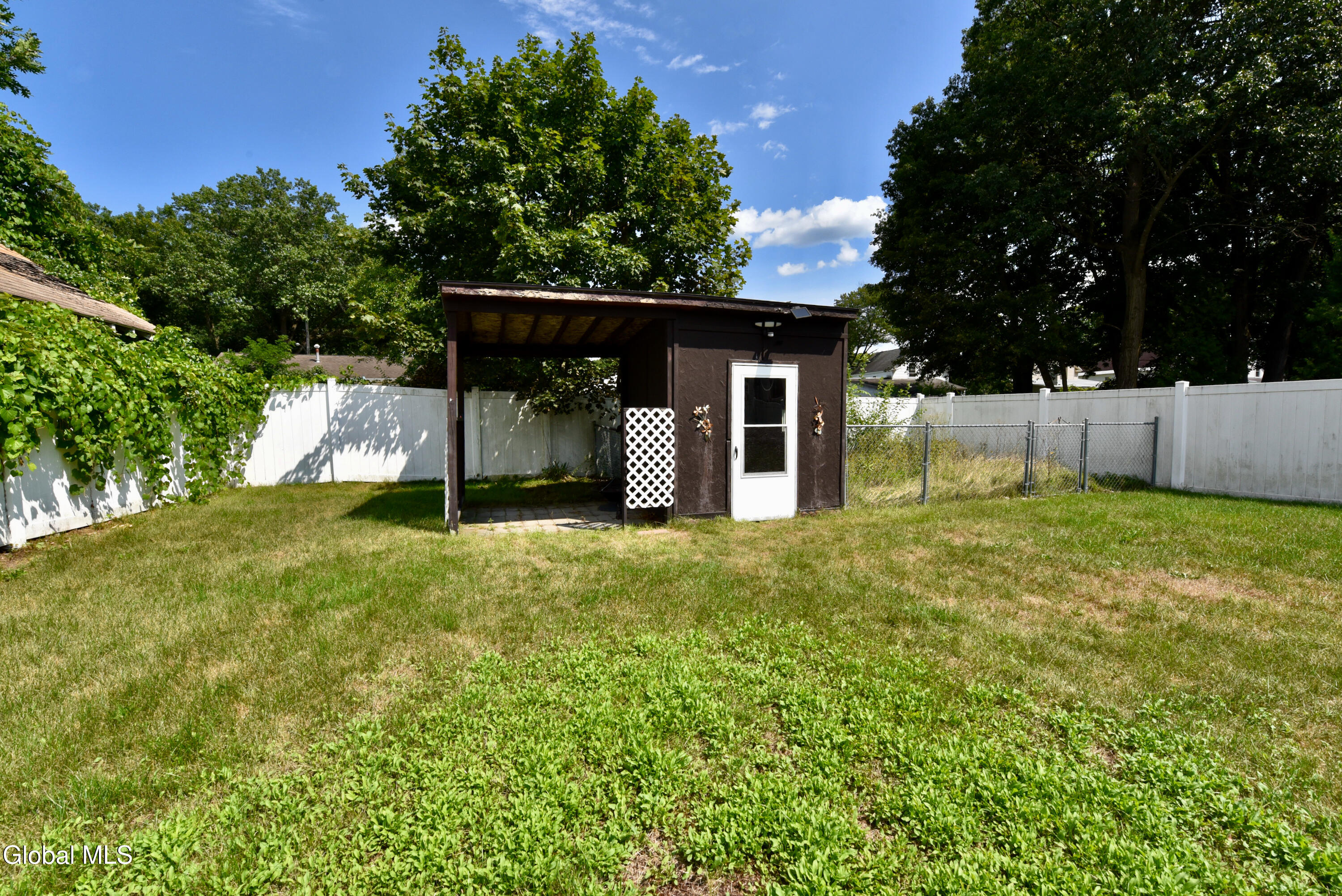 6 Poplar Street