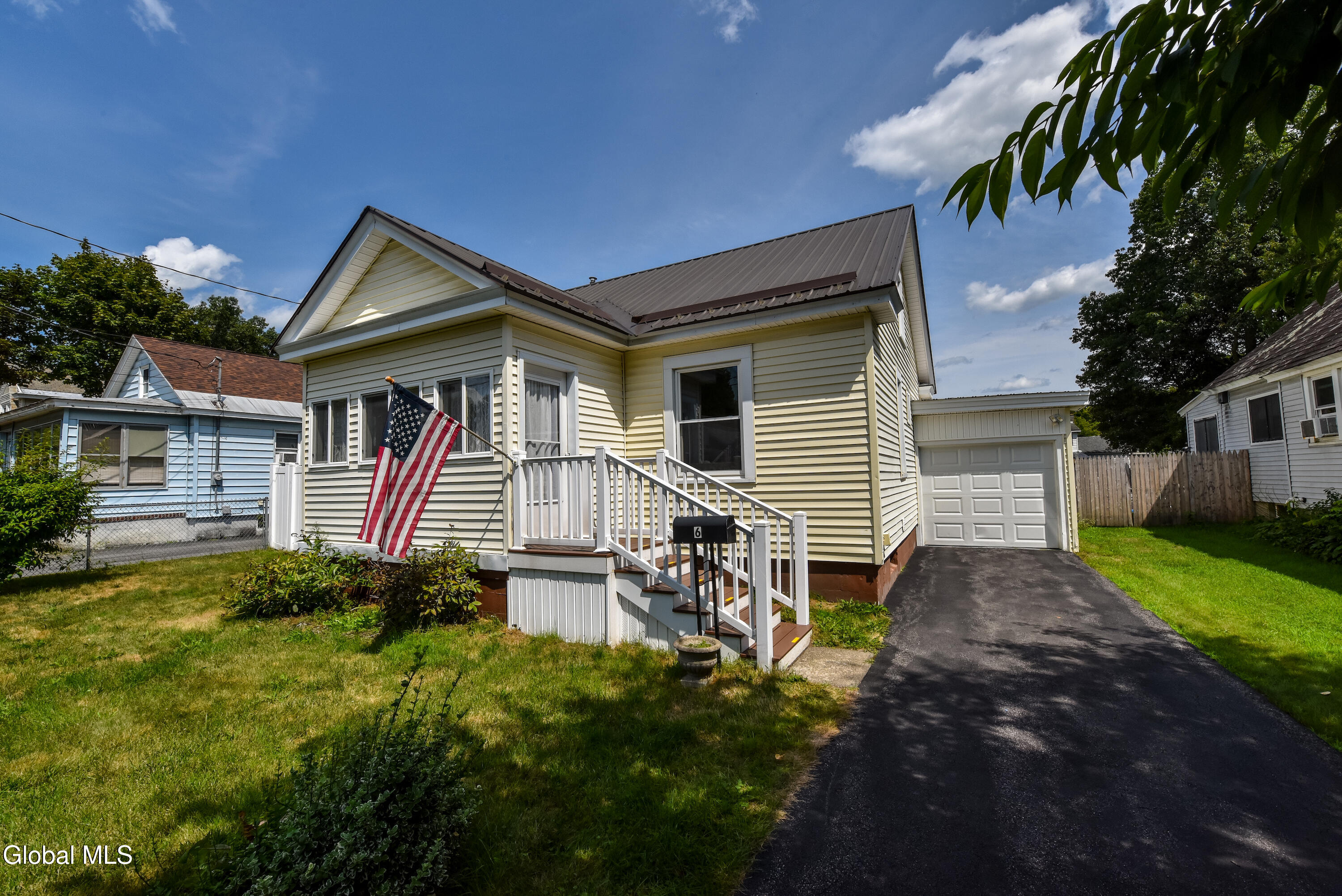 6 Poplar Street