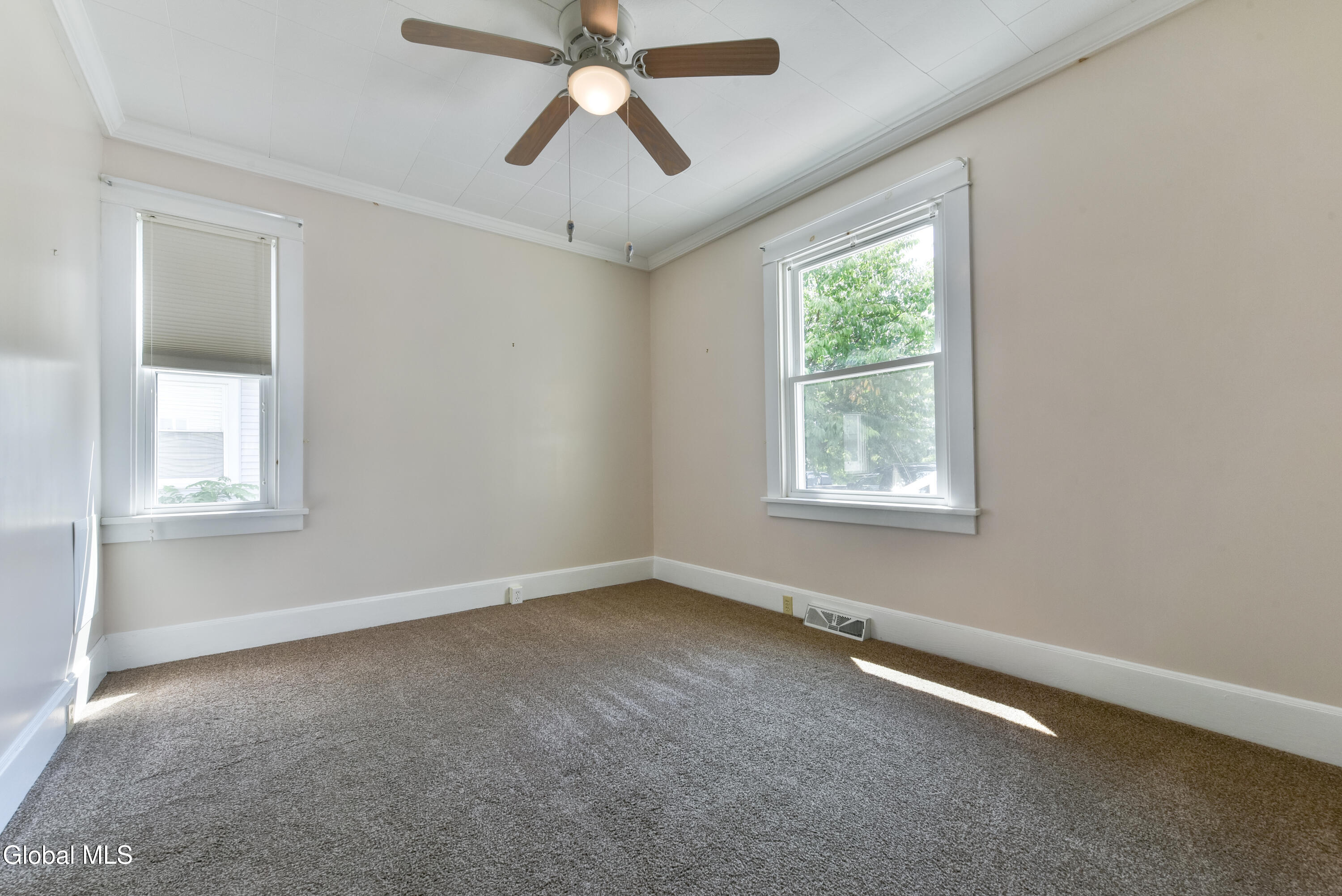 6 Poplar Street