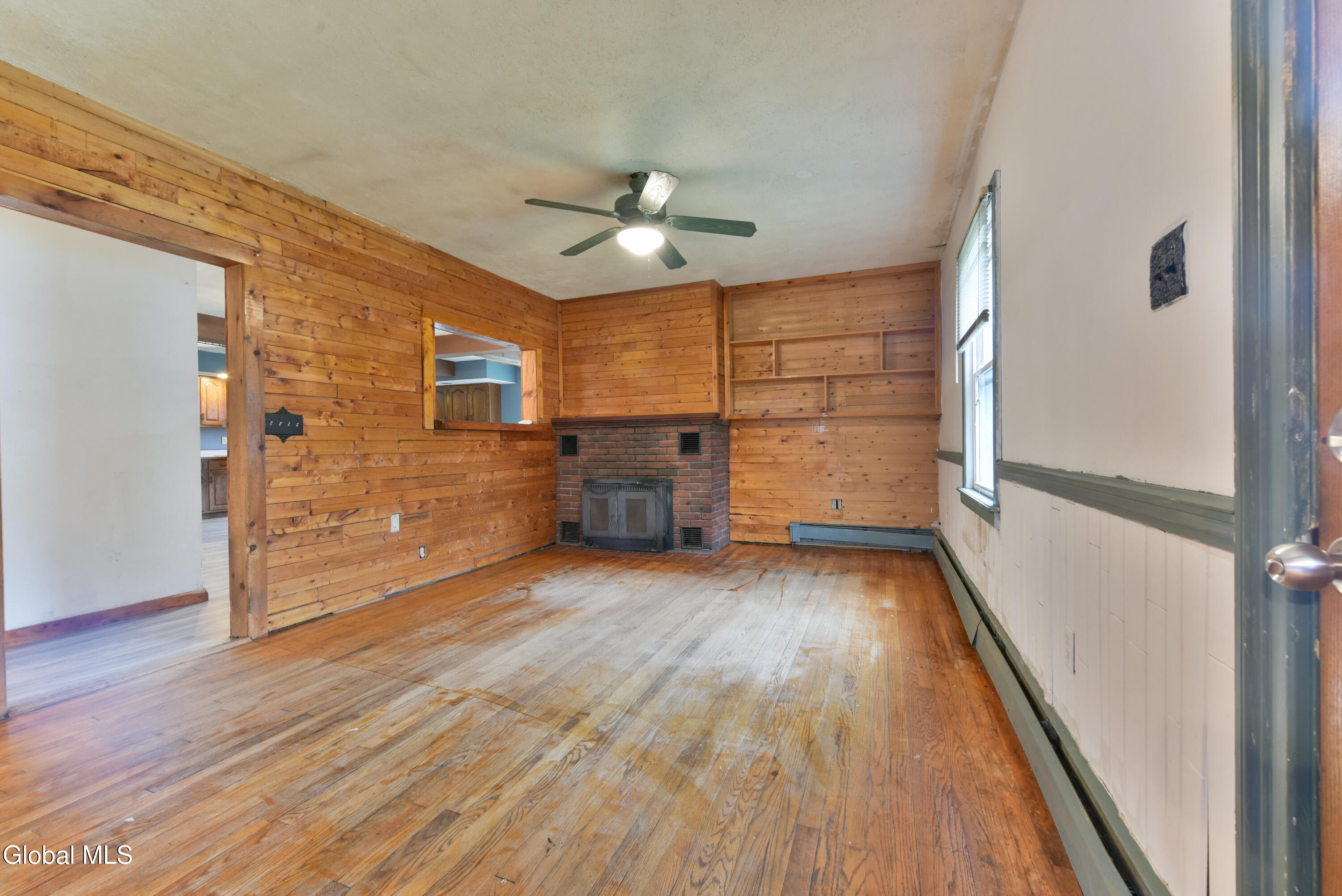 207 Oak Street