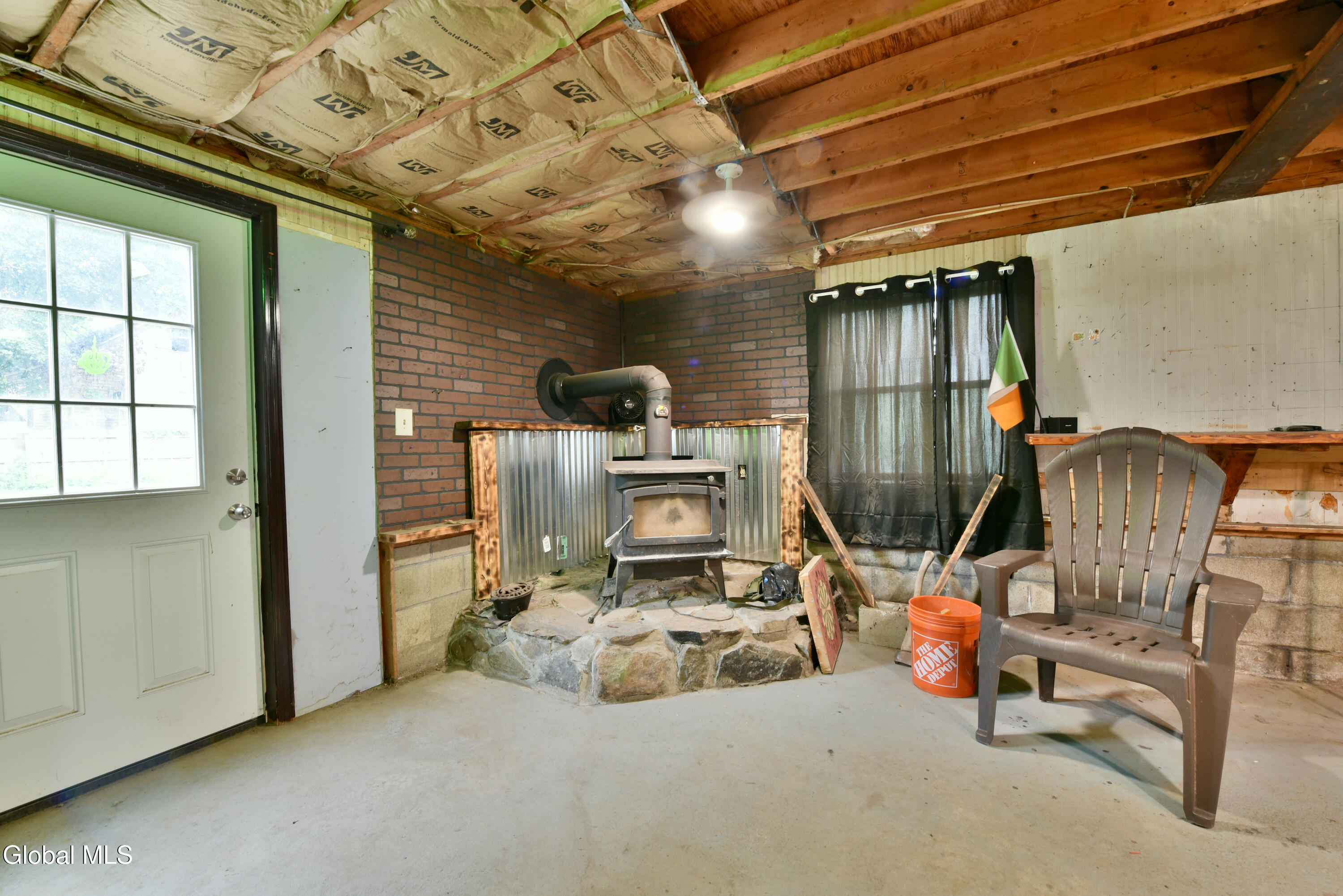 207 Oak Street