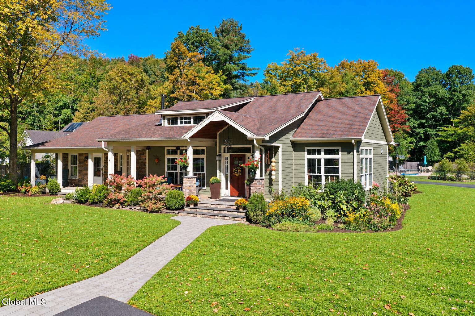 103 Allen Road