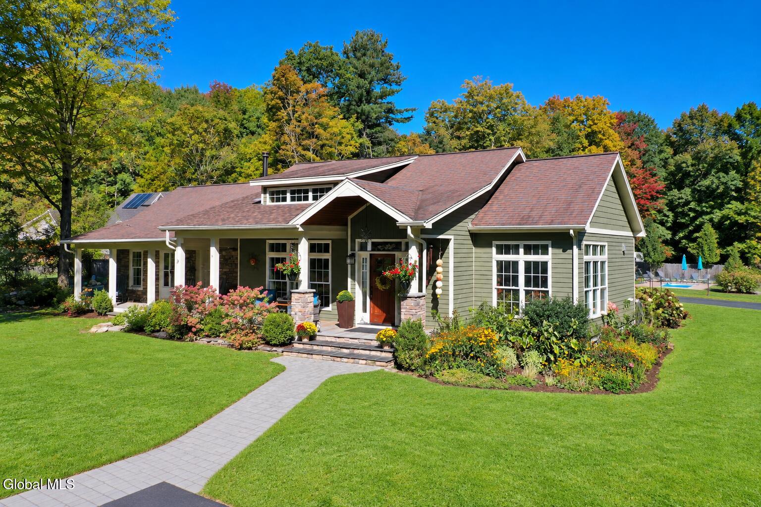 103 Allen Road