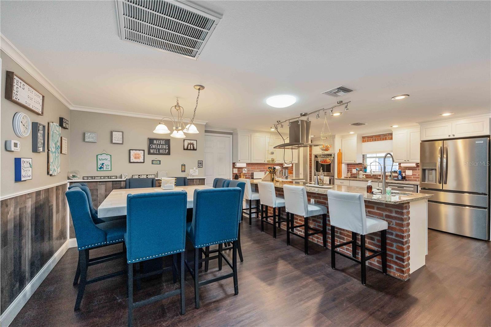 740 ARABIAN CIR
