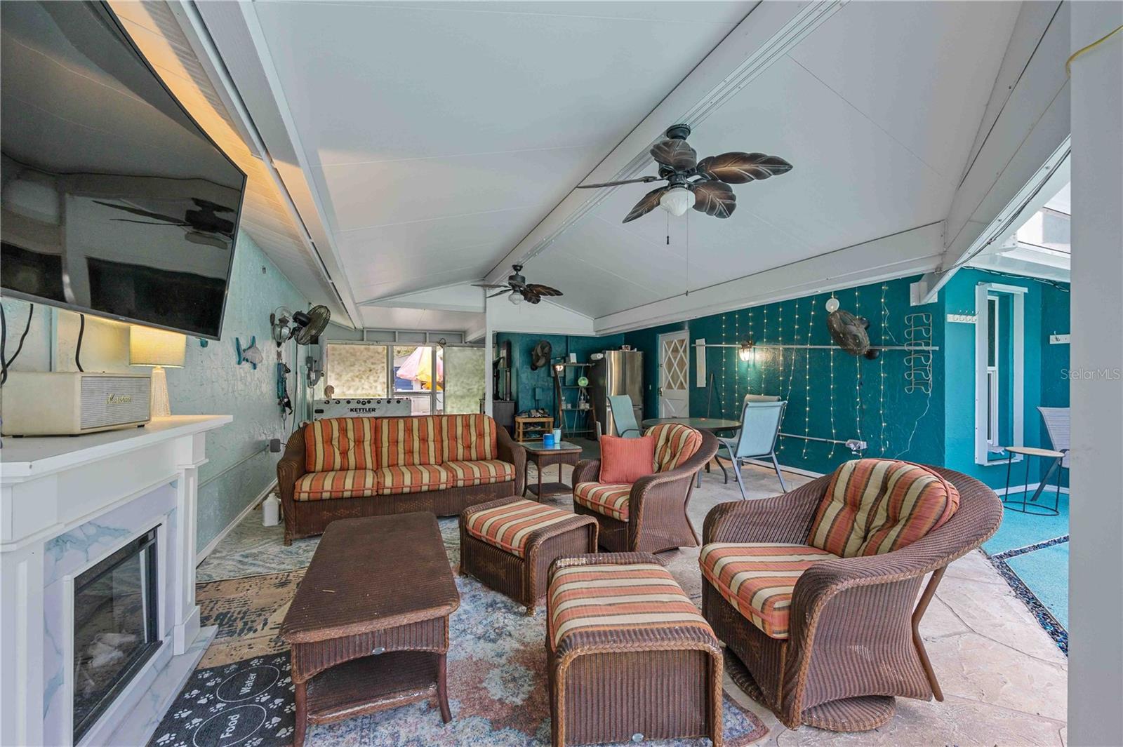 740 ARABIAN CIR