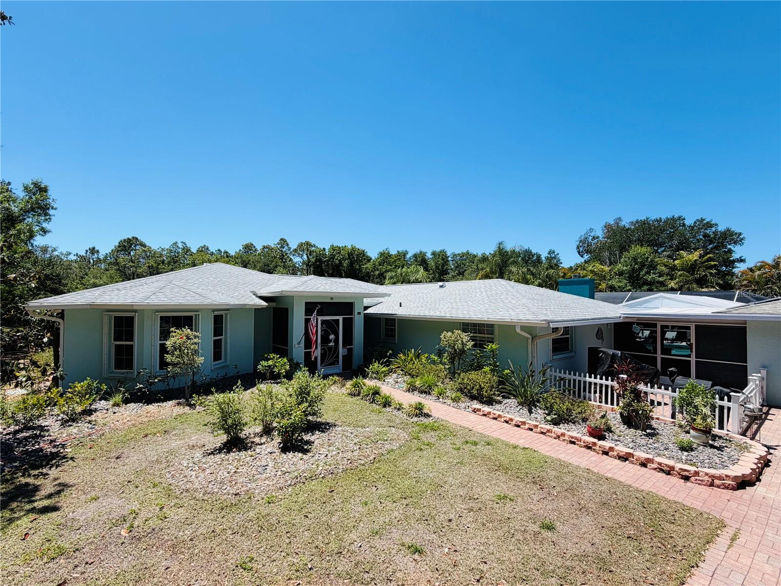 740 ARABIAN CIR