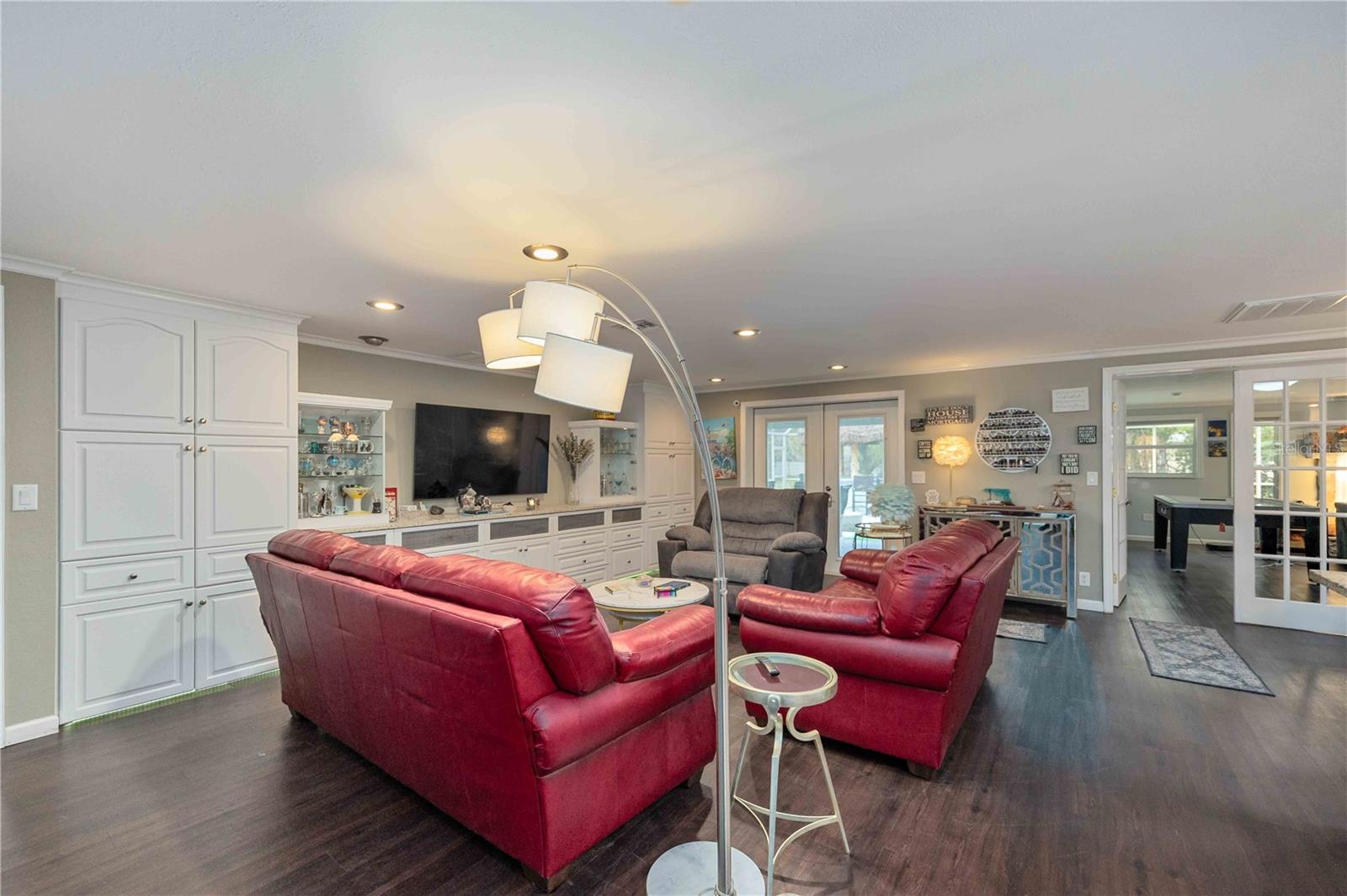 740 ARABIAN CIR