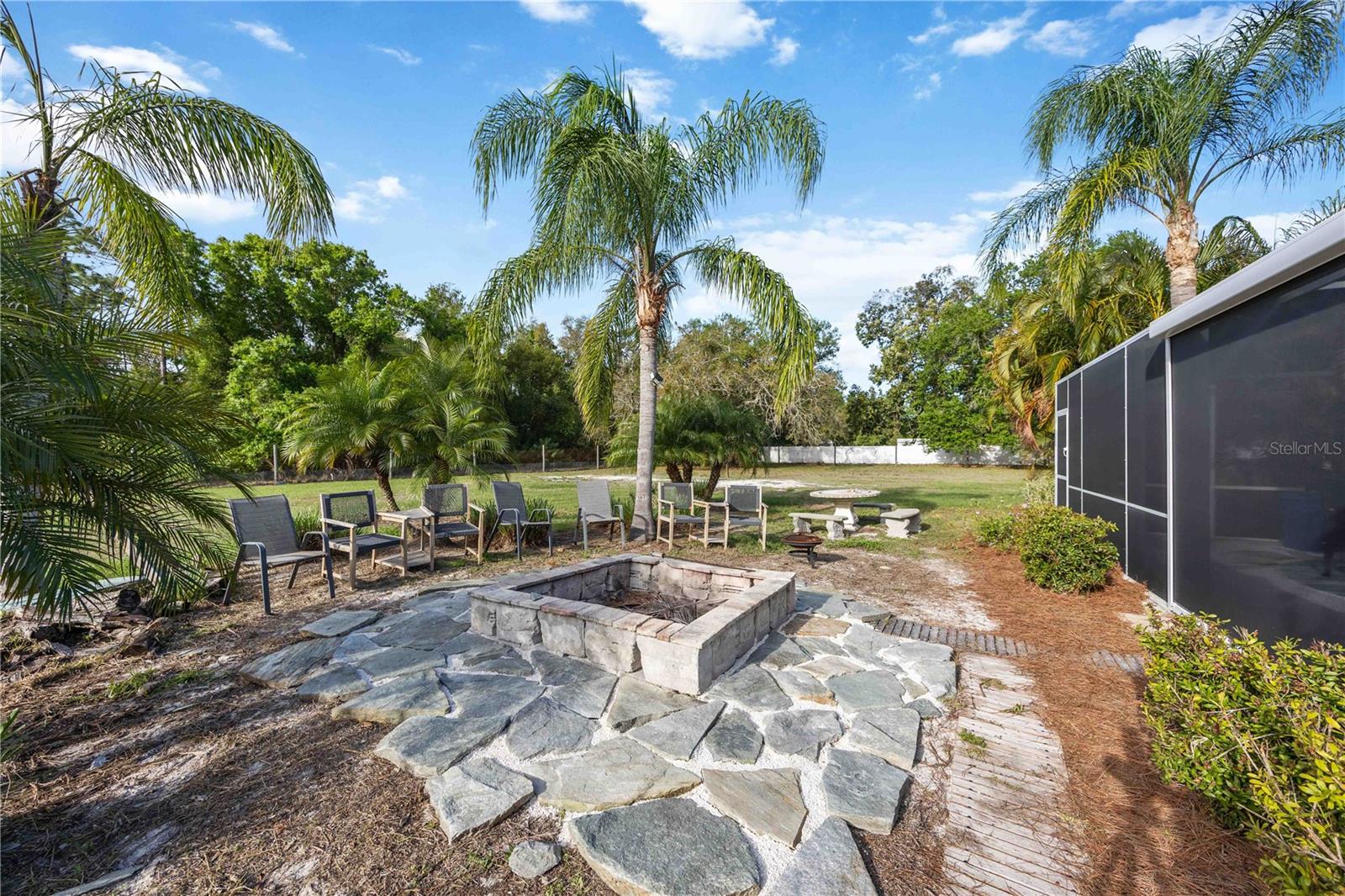 740 ARABIAN CIR