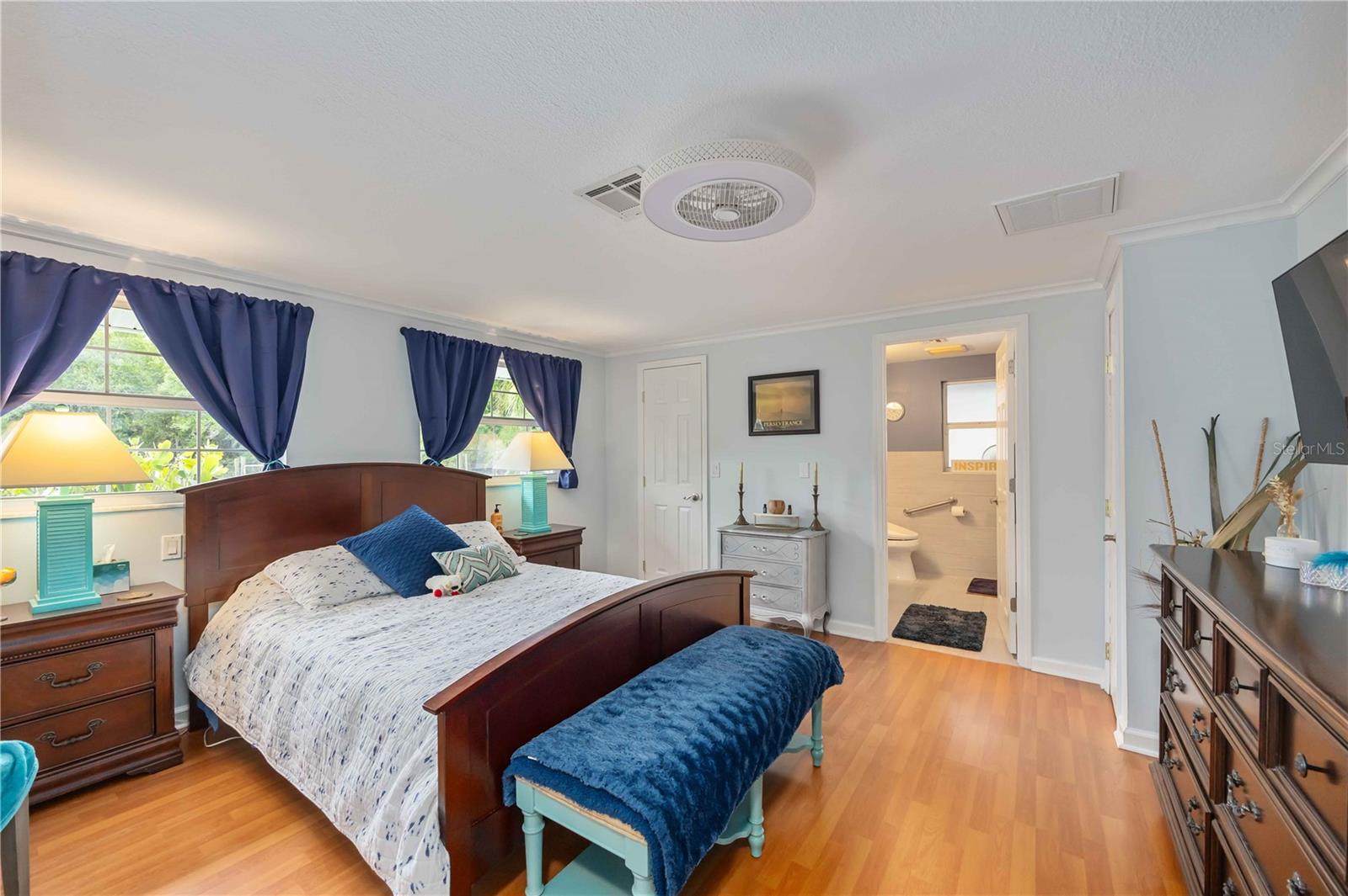 740 ARABIAN CIR