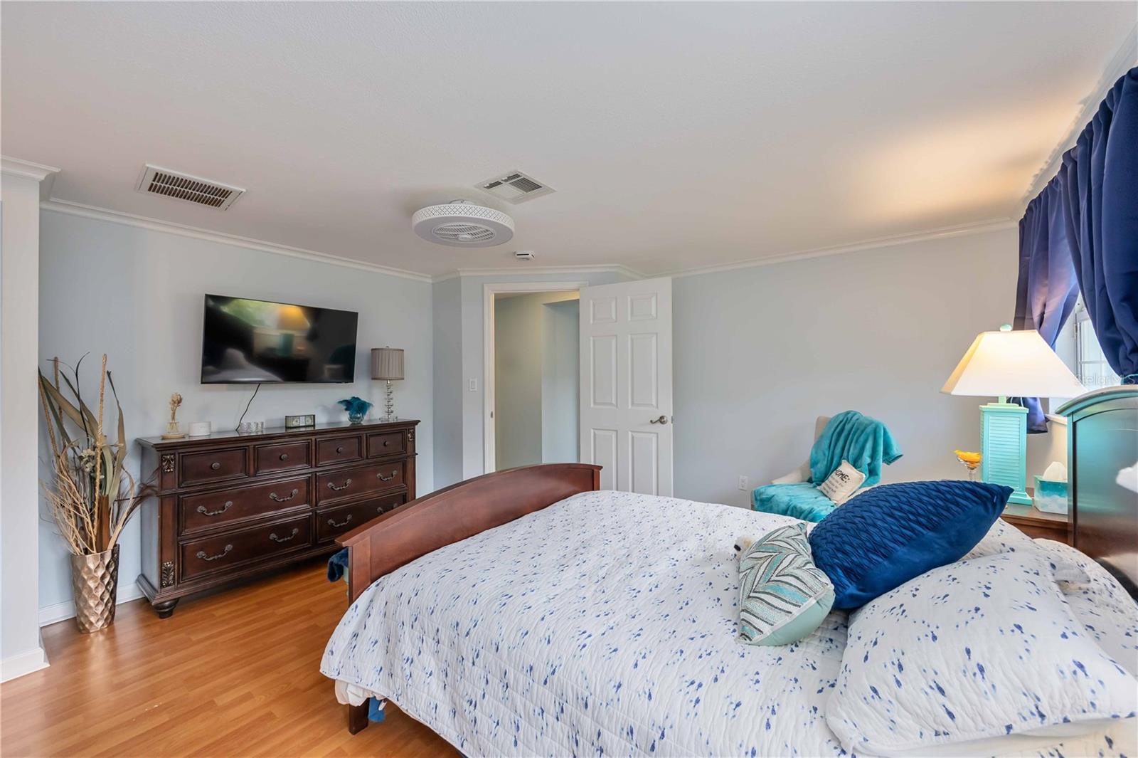 740 ARABIAN CIR