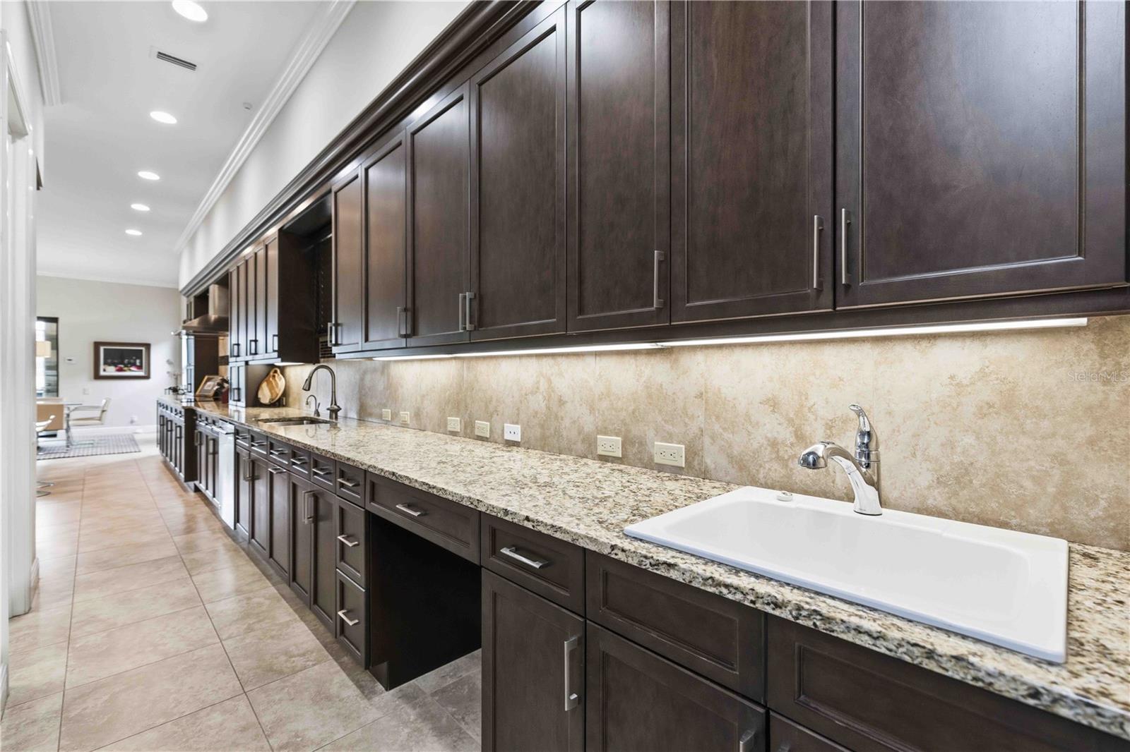 7638 WINDY HILL CV