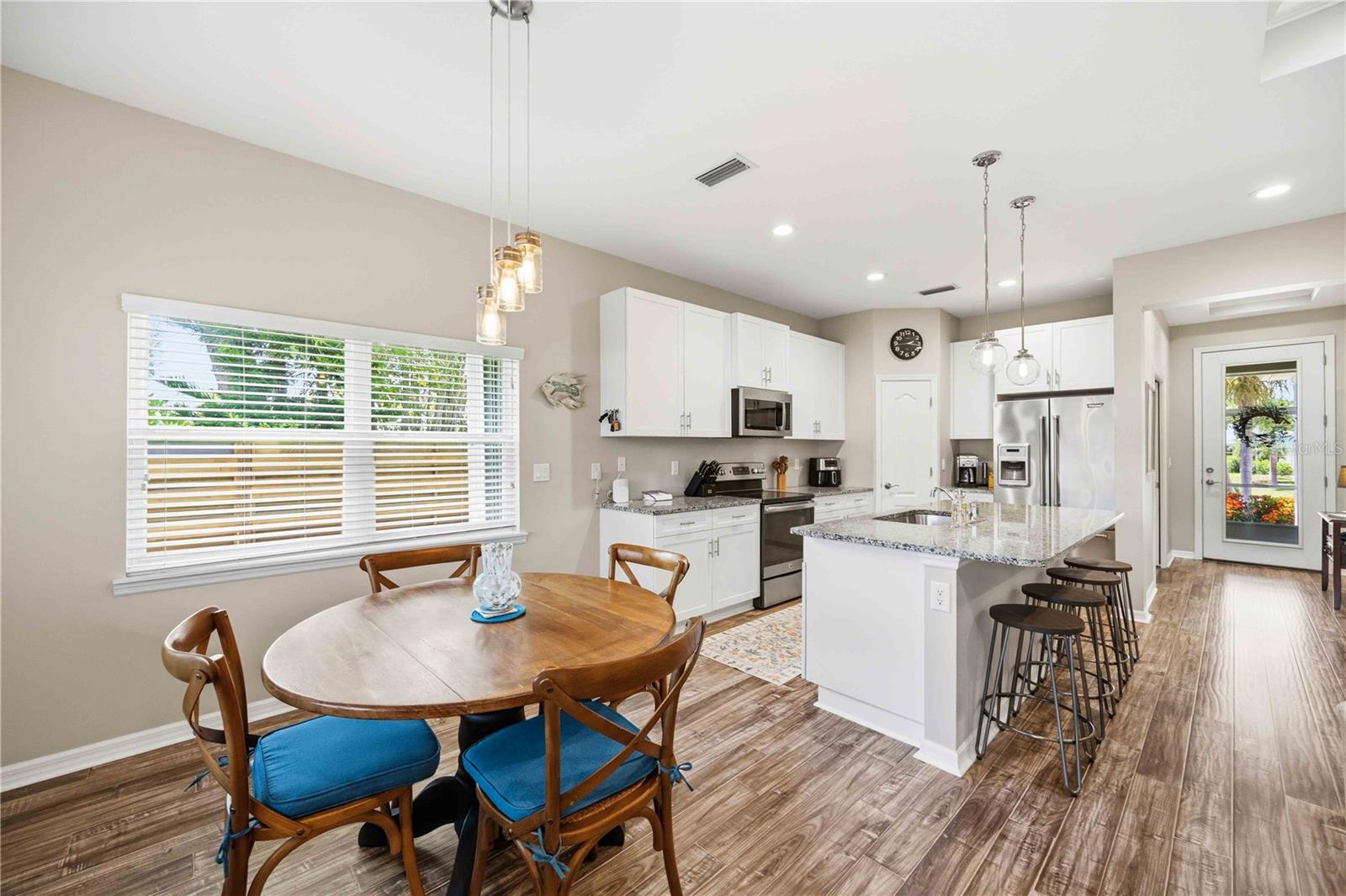 309 PAVONIA RD