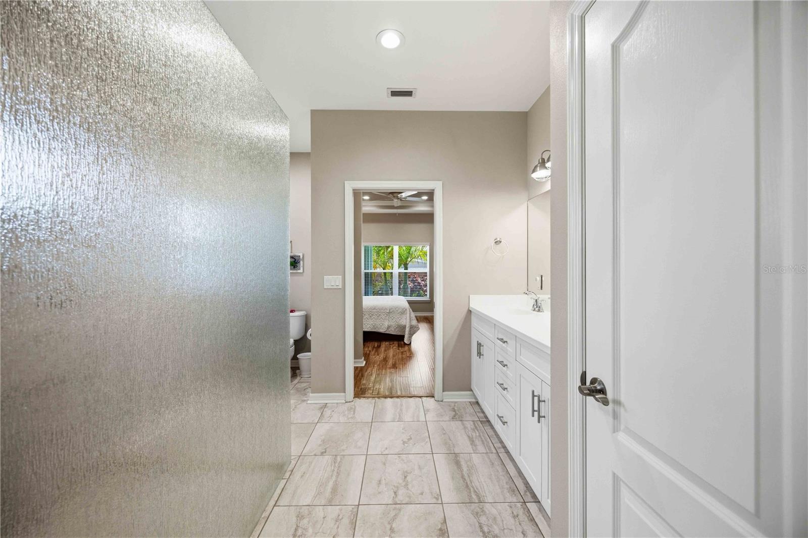 309 PAVONIA RD