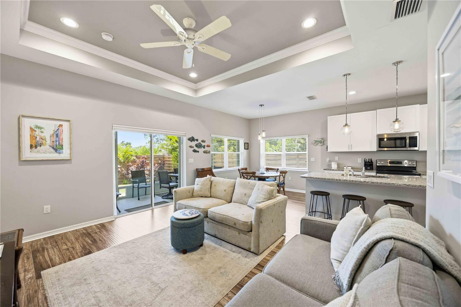 309 PAVONIA RD